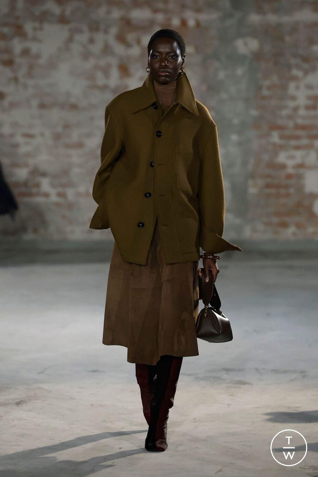 Fashion Week Paris Fall/Winter 2025 look 11 from the Ami collection menswear