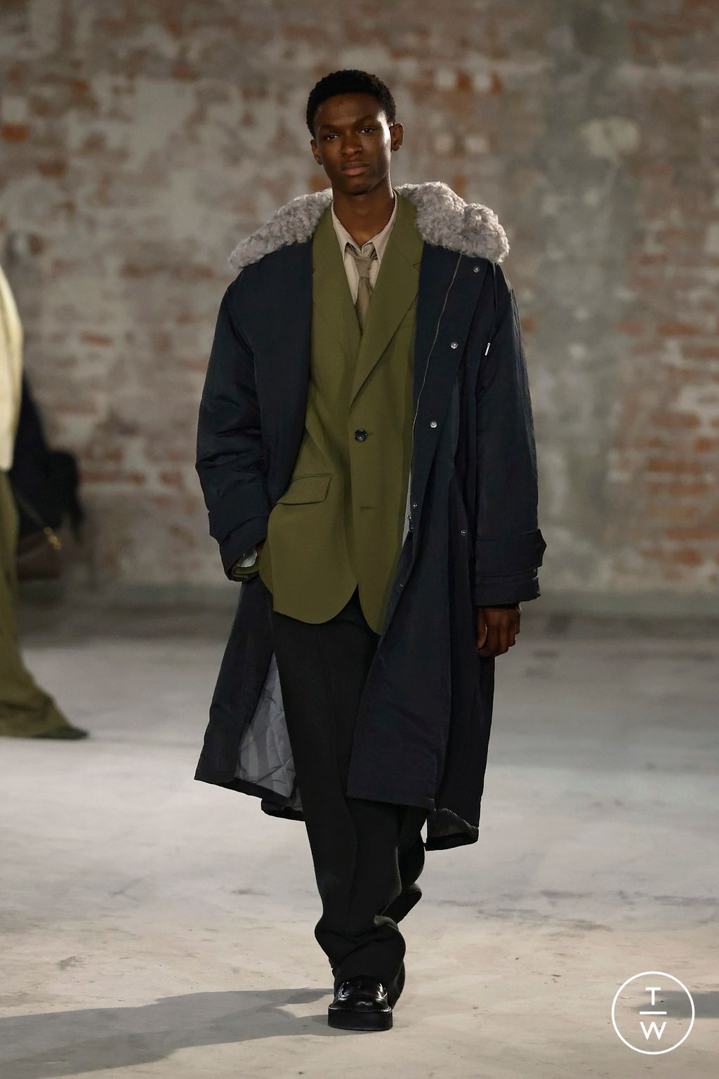 Fashion Week Paris Fall/Winter 2025 look 32 from the Ami collection menswear