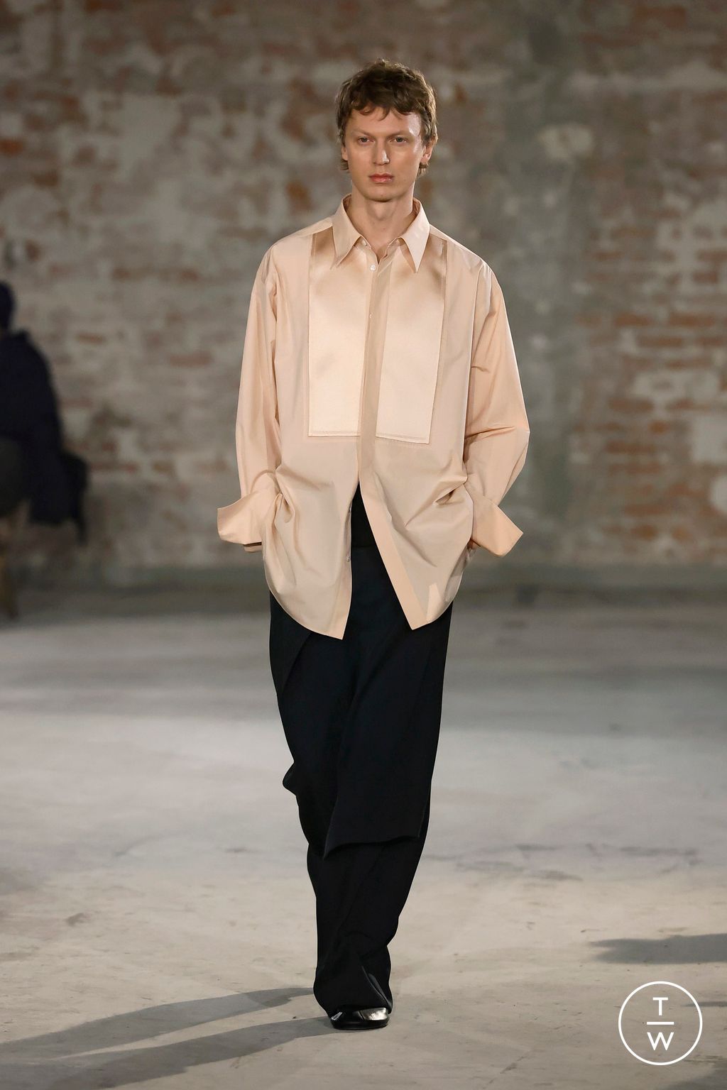 Fashion Week Paris Fall/Winter 2025 look 46 from the Ami collection menswear