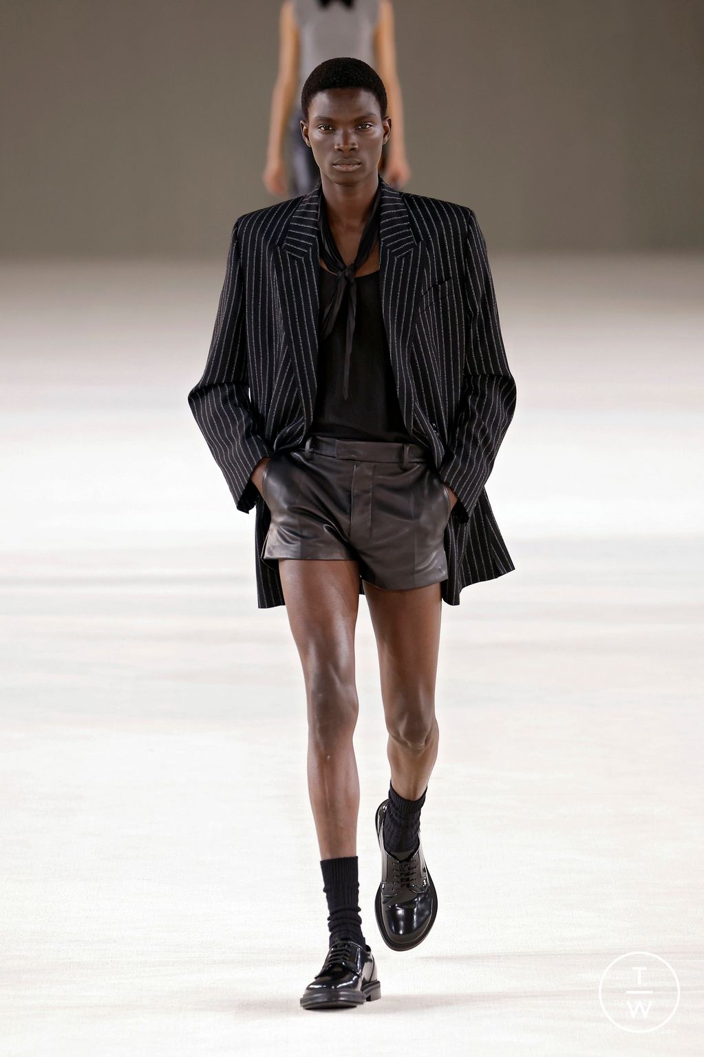 Fashion Week Paris Spring/Summer 2024 look 7 from the Ami collection 男装