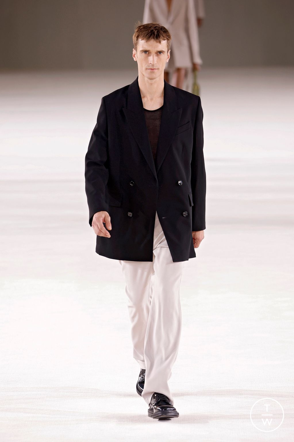 Fashion Week Paris Spring/Summer 2024 look 9 from the Ami collection menswear