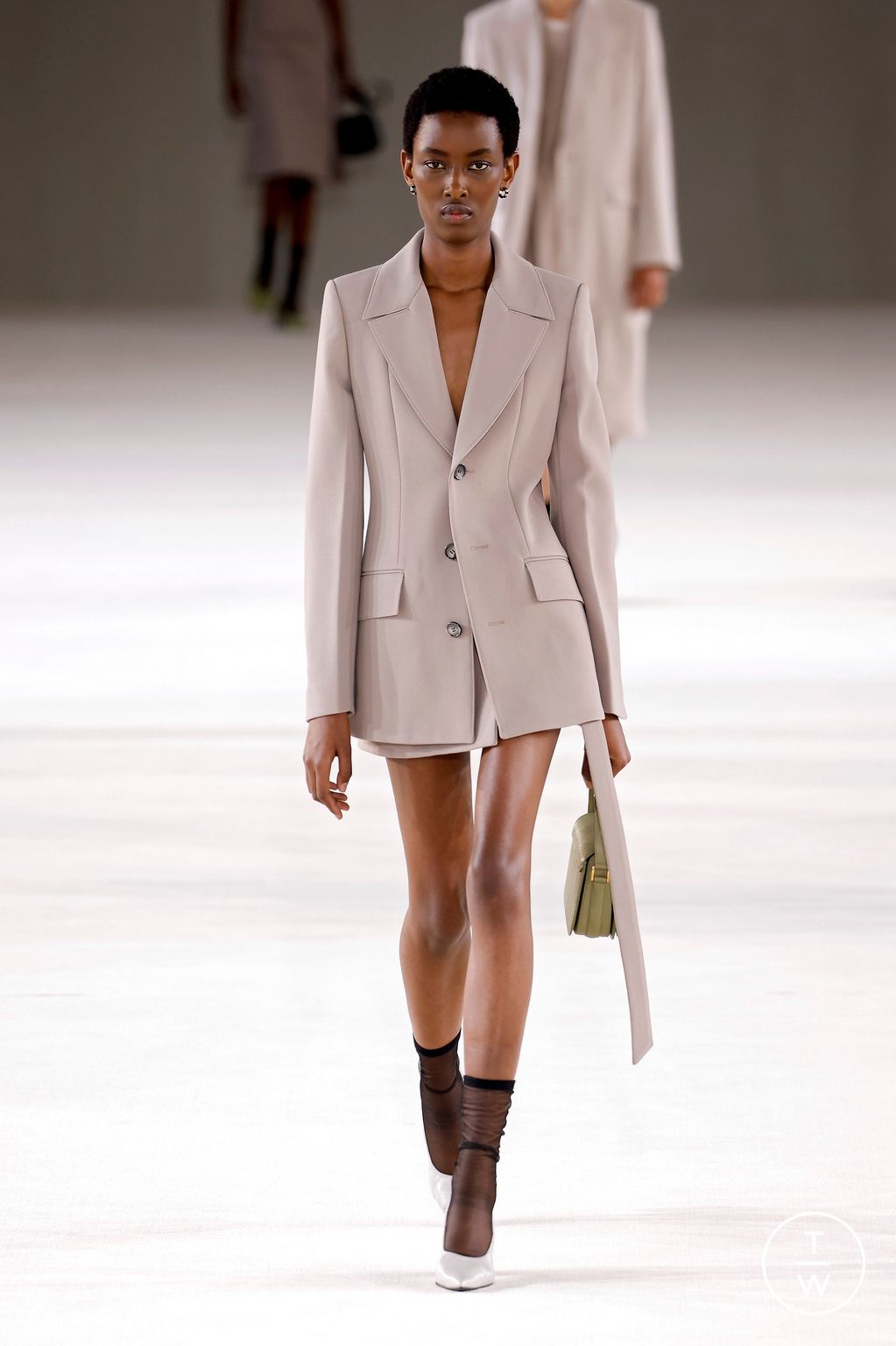 Fashion Week Paris Spring/Summer 2024 look 10 de la collection Ami menswear