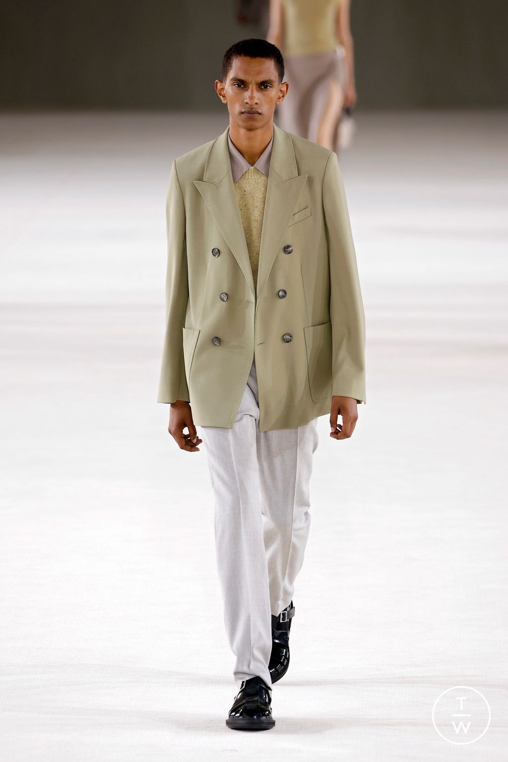 Fashion Week Paris Spring/Summer 2024 look 28 from the Ami collection 男装