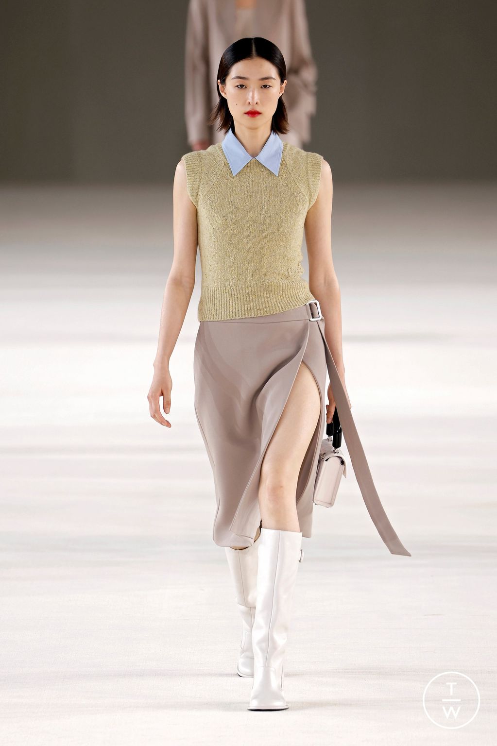 Fashion Week Paris Spring/Summer 2024 look 29 de la collection Ami menswear