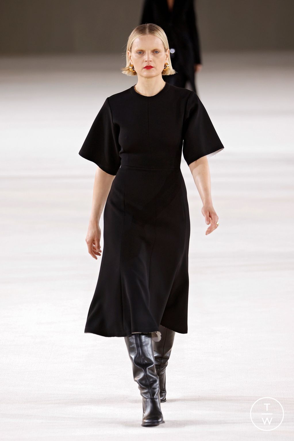 Fashion Week Paris Spring/Summer 2024 look 49 de la collection Ami menswear