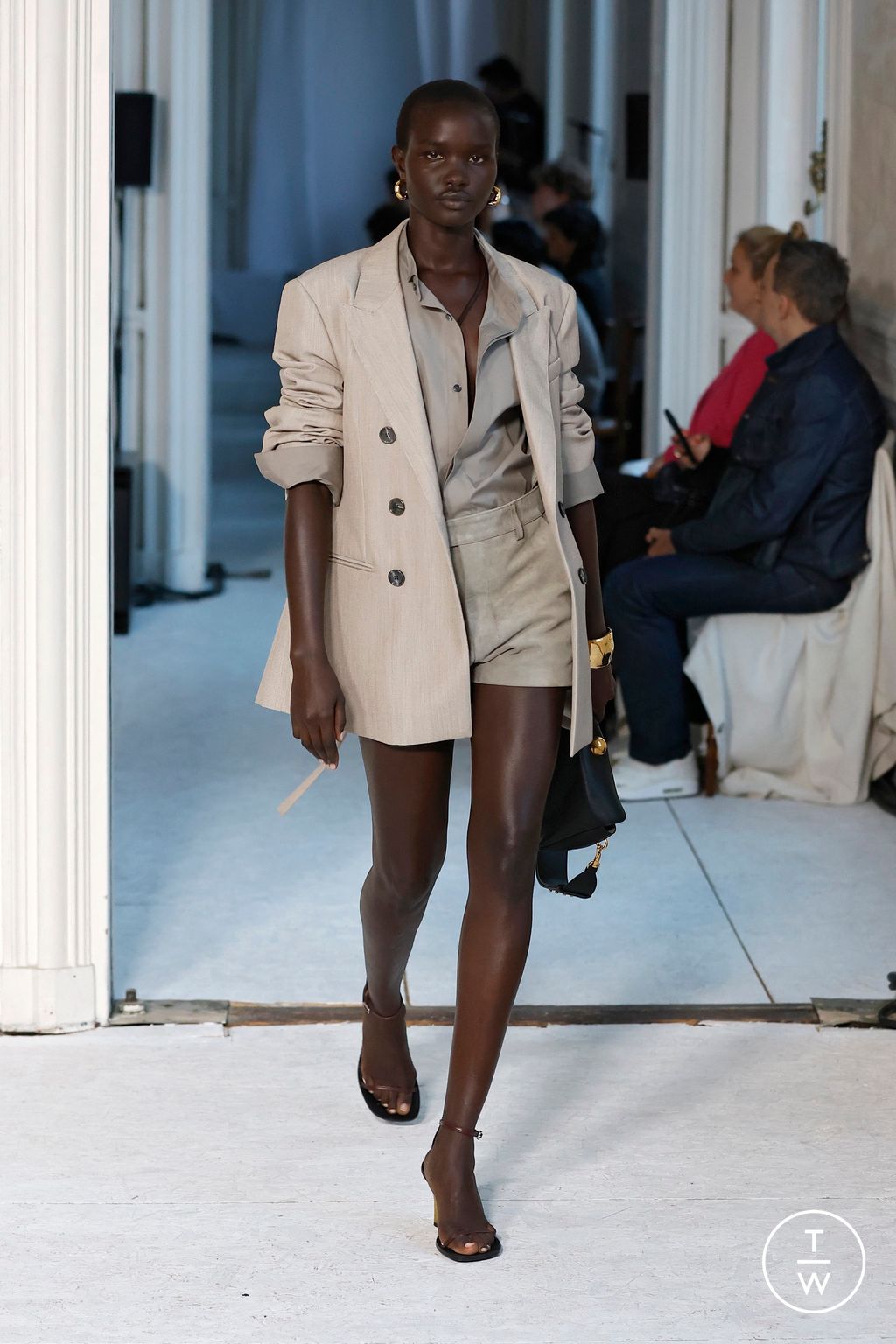 Fashion Week Paris Spring-Summer 2025 look 22 from the Ami collection menswear