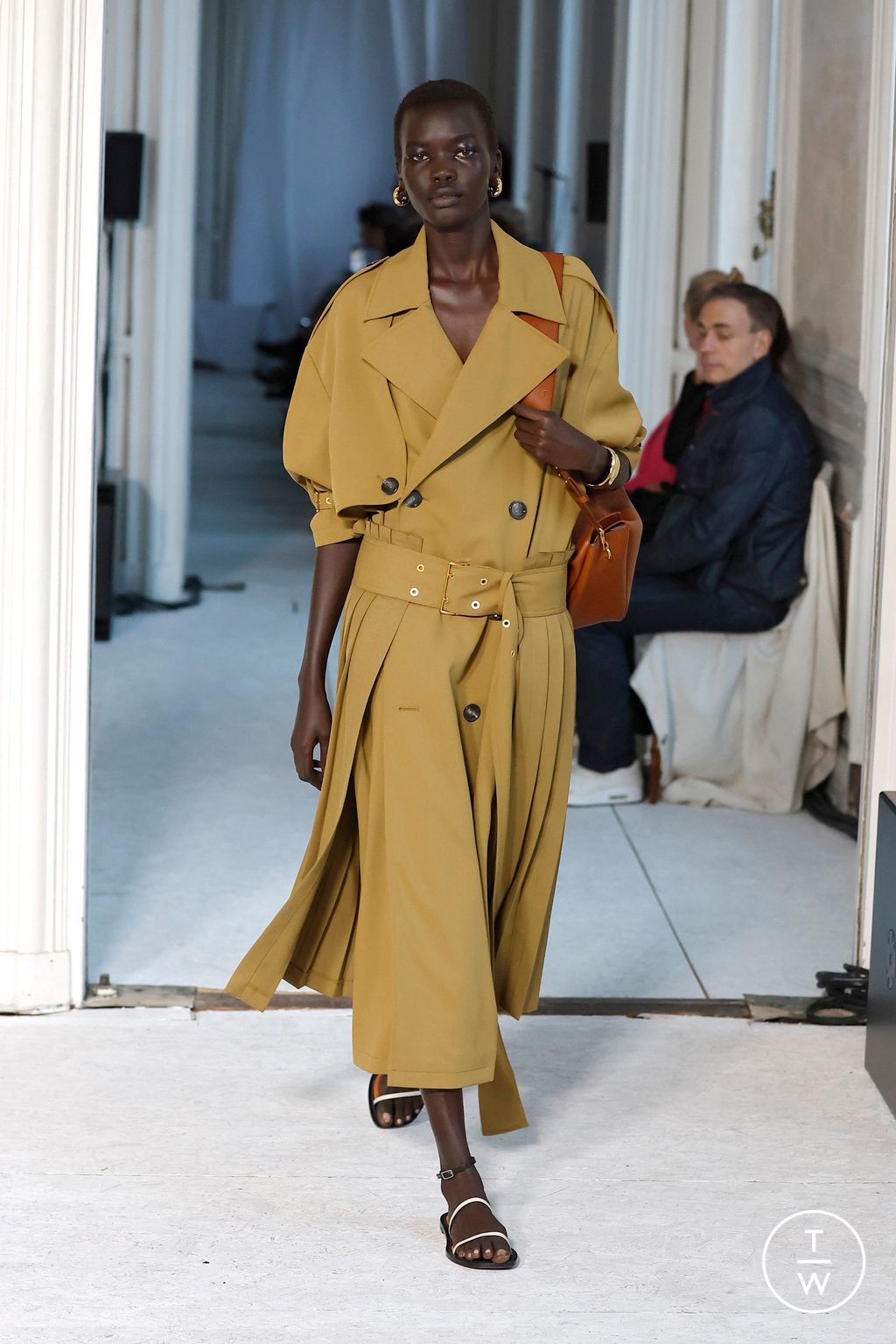 Fashion Week Paris Spring/Summer 2025 look 39 from the Ami collection menswear