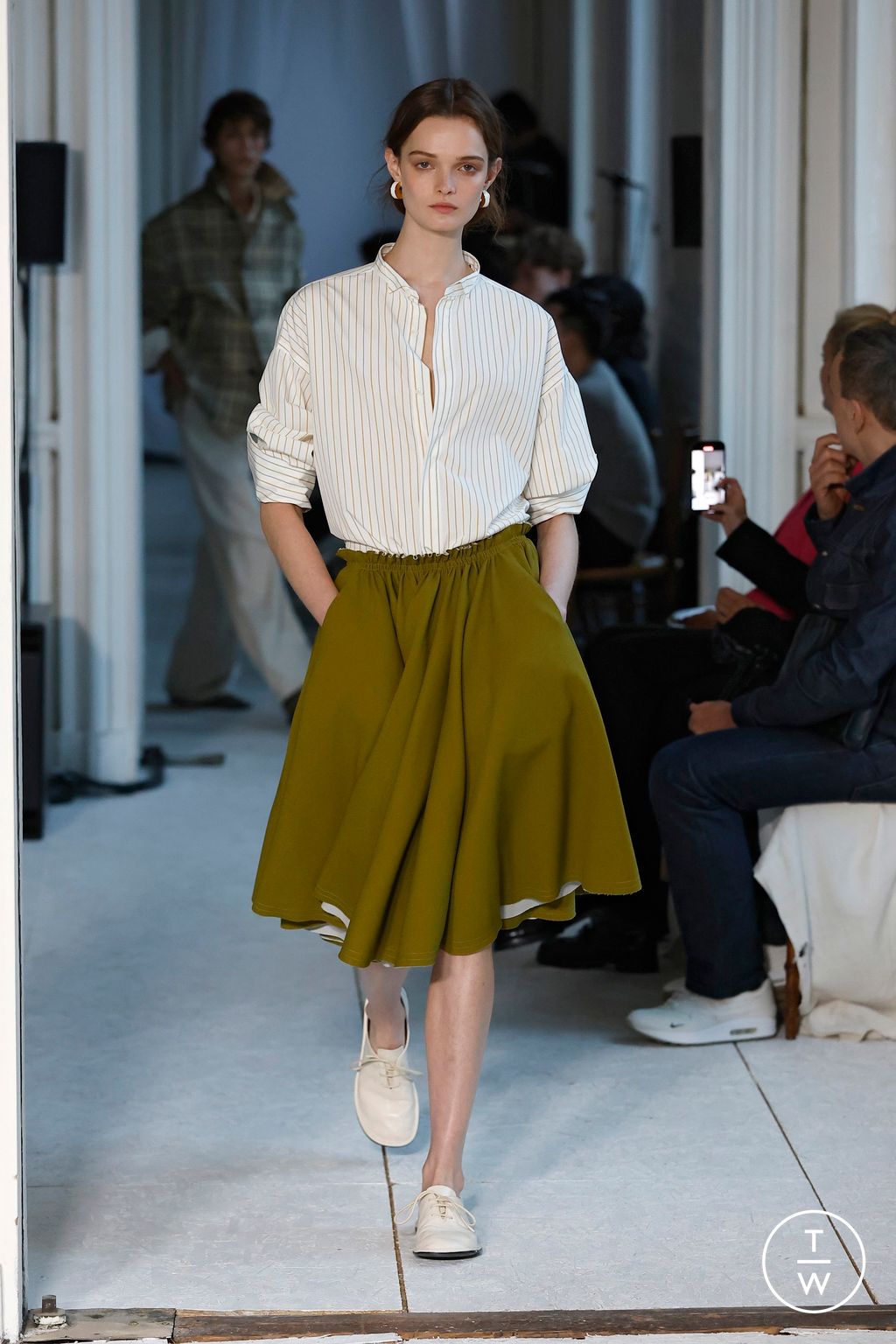 Fashion Week Paris Spring-Summer 2025 look 44 de la collection Ami menswear