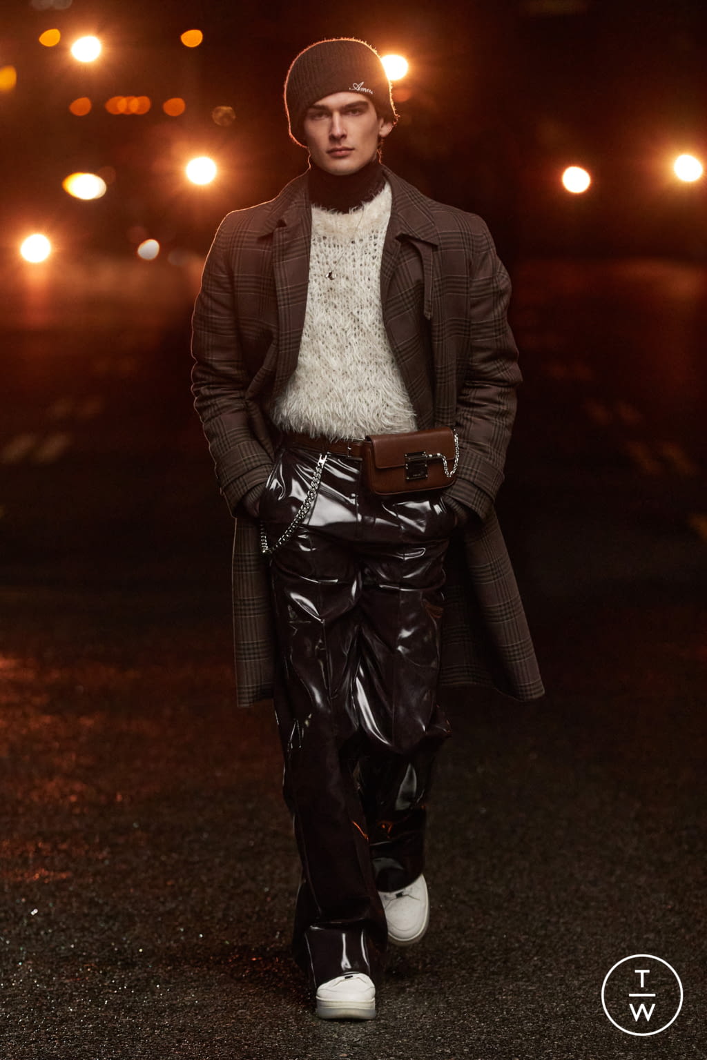 Fashion Week Paris Fall/Winter 2021 look 3 from the Amiri collection menswear