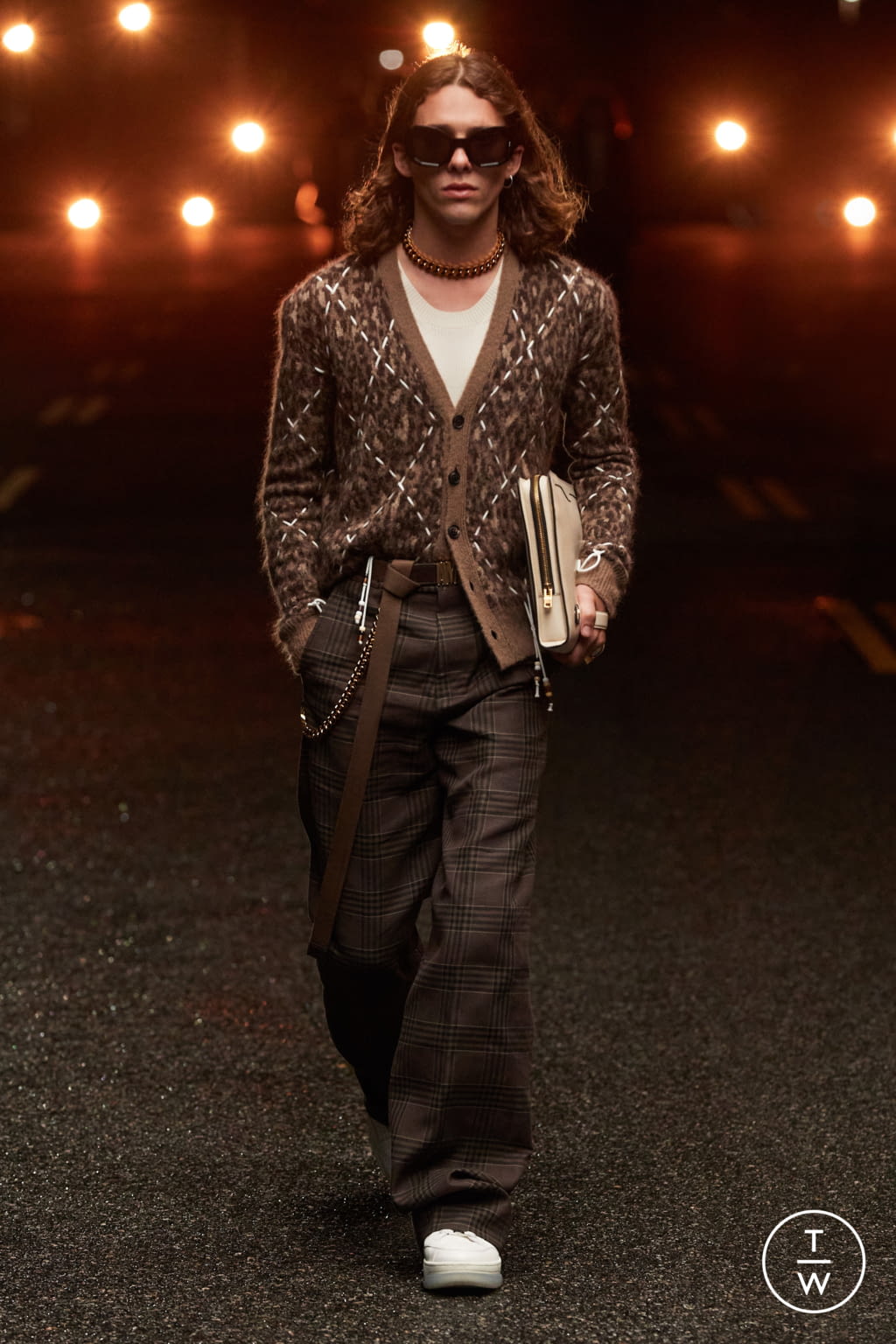 Fashion Week Paris Fall/Winter 2021 look 7 from the Amiri collection 男装