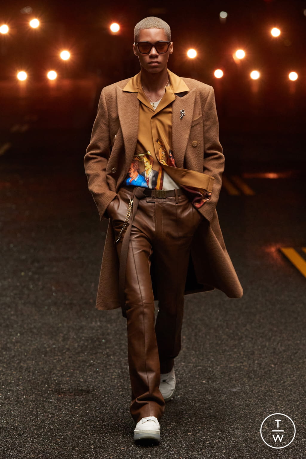 Fashion Week Paris Fall/Winter 2021 look 10 from the Amiri collection 男装