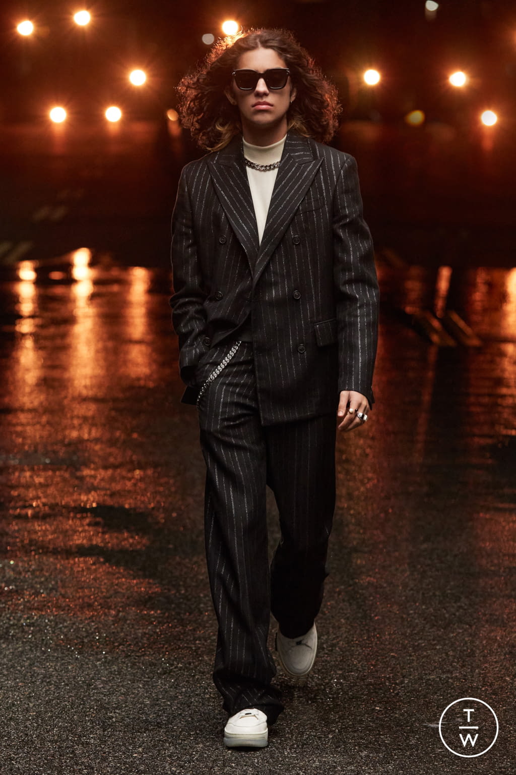 Fashion Week Paris Fall/Winter 2021 look 20 from the Amiri collection menswear