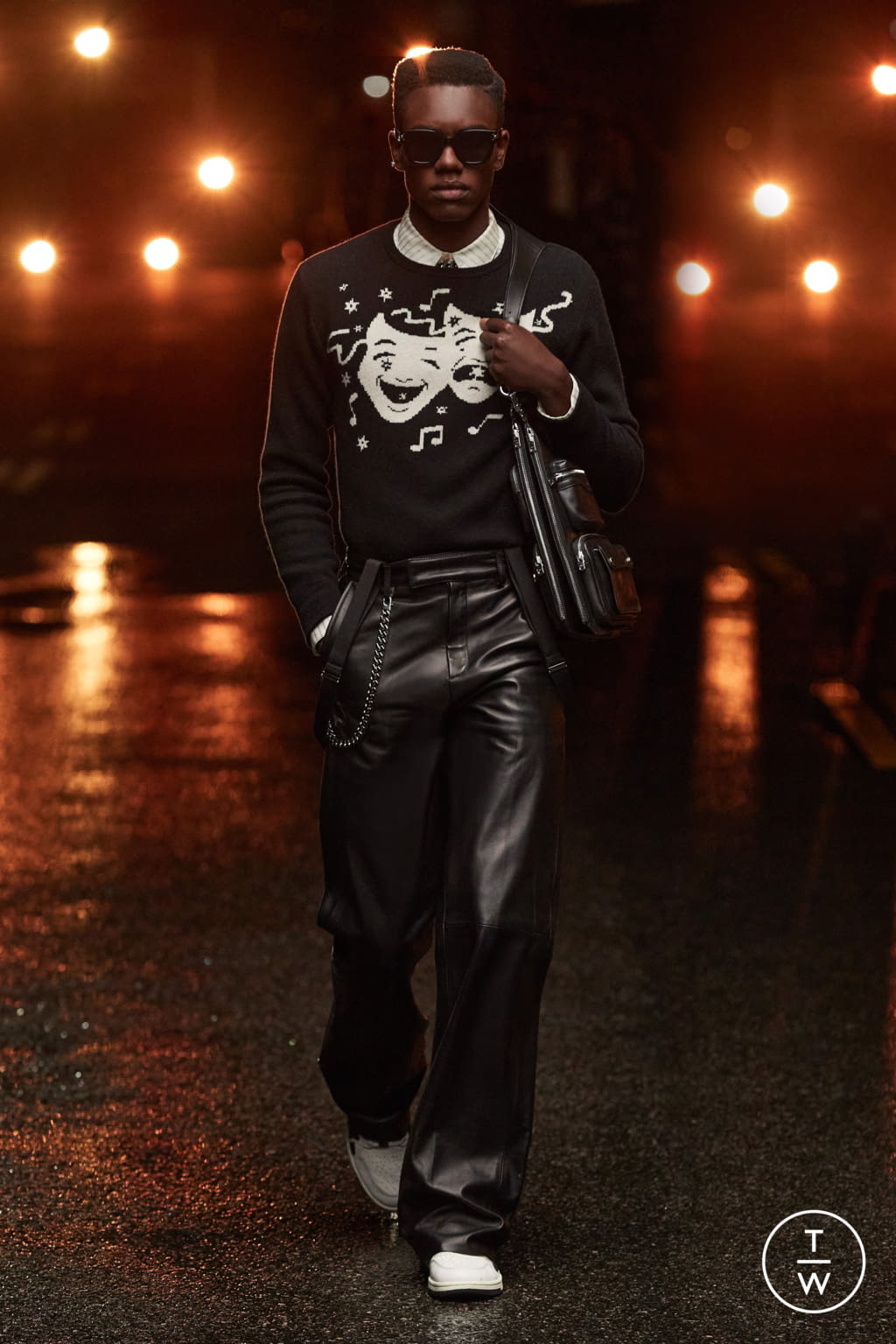 Fashion Week Paris Fall/Winter 2021 look 22 from the Amiri collection 男装
