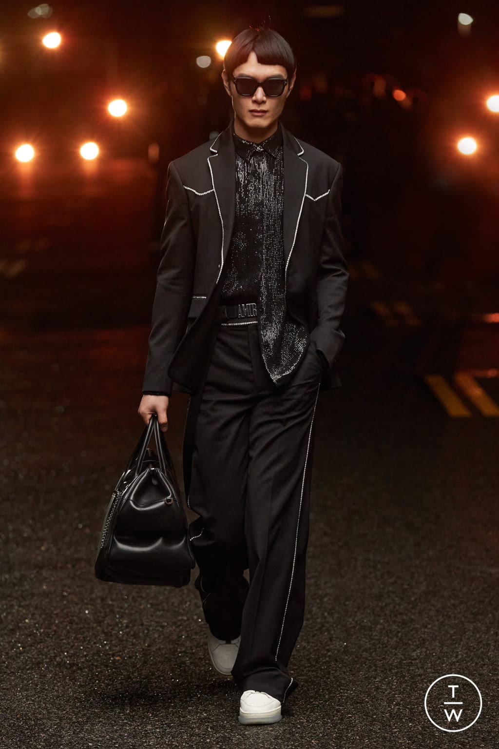 Fashion Week Paris Fall/Winter 2021 look 36 from the Amiri collection 男装