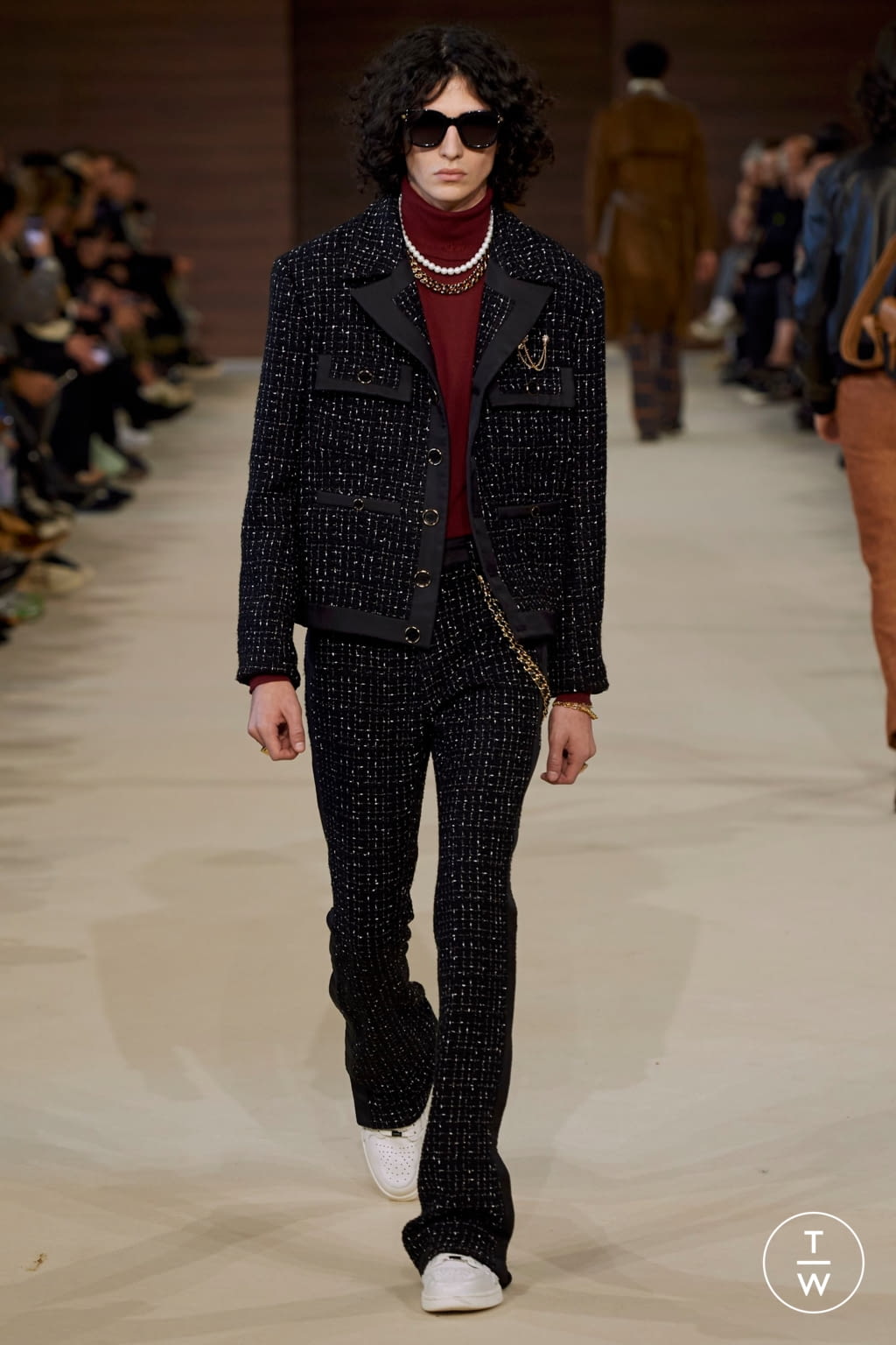 Fashion Week Paris Fall/Winter 2020 look 19 from the Amiri collection menswear