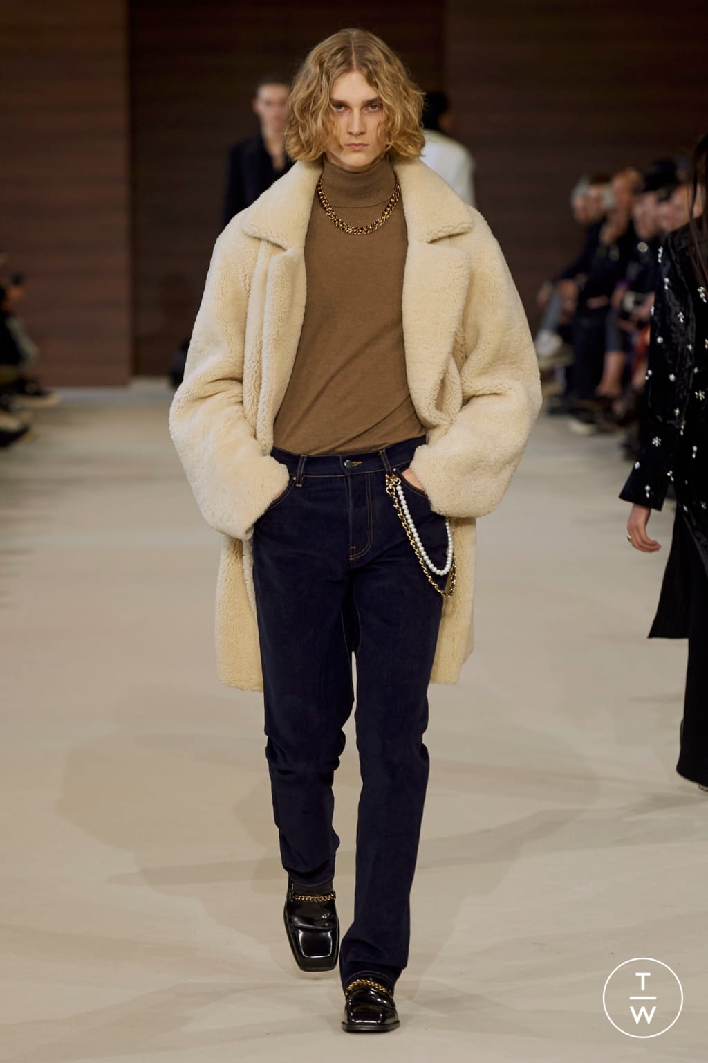 Fashion Week Paris Fall/Winter 2020 look 34 from the Amiri collection 男装