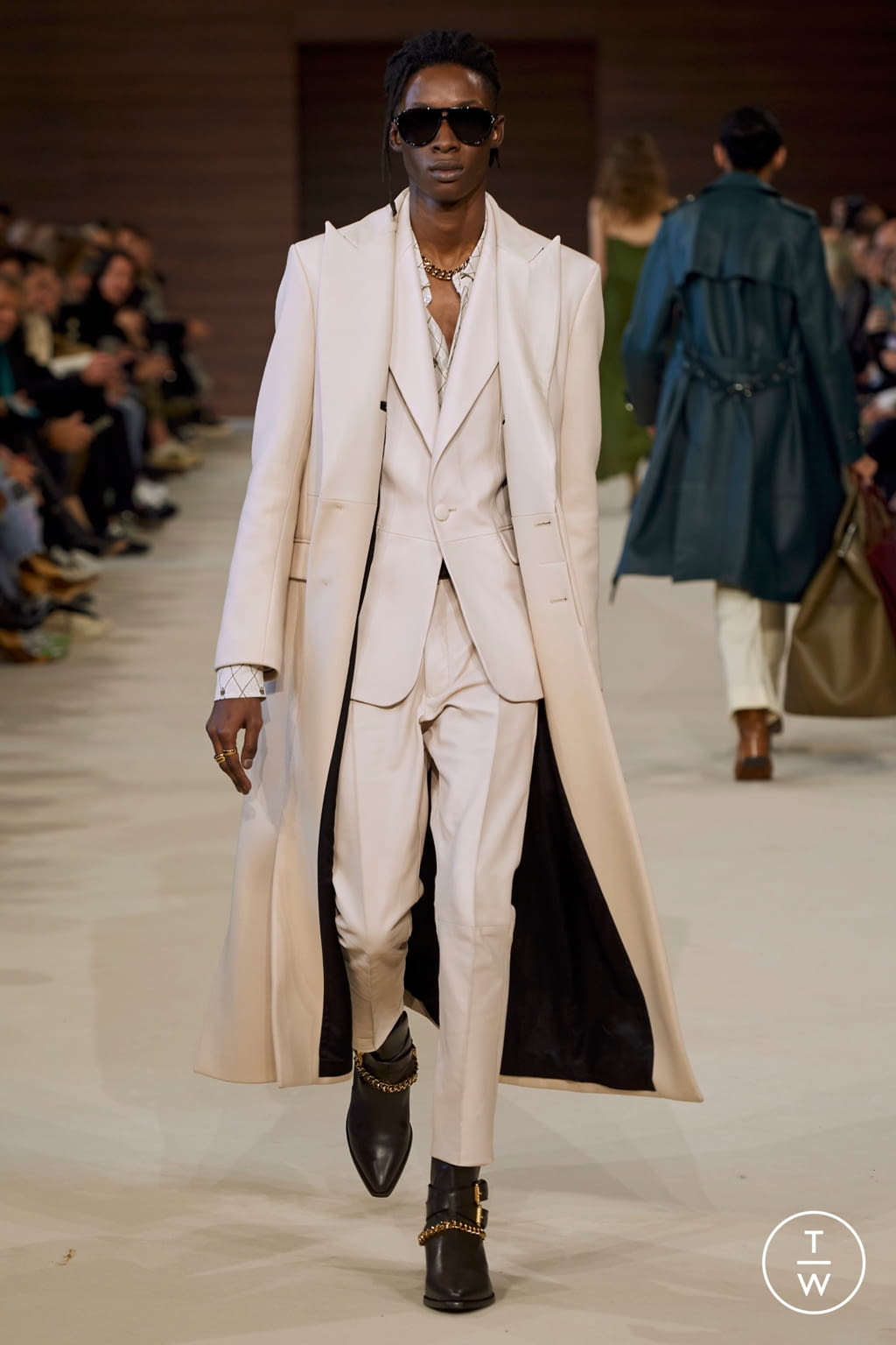 Fashion Week Paris Fall/Winter 2020 look 50 from the Amiri collection 男装