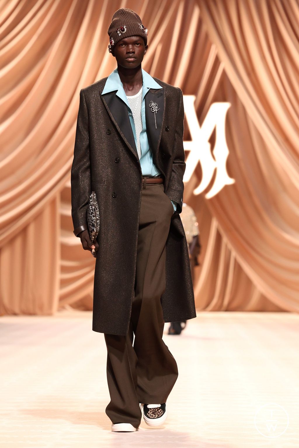 Fashion Week Paris Fall/Winter 2024 look 2 from the Amiri collection 男装