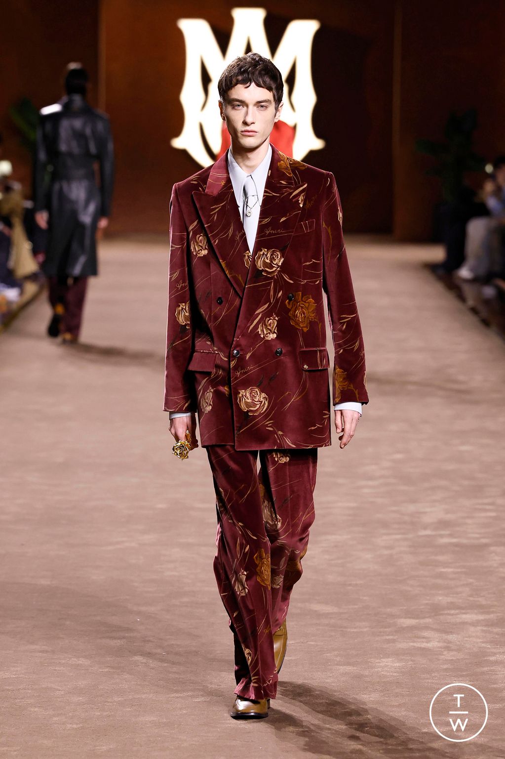 Fashion Week Paris Fall/Winter 2025 look 9 from the Amiri collection menswear
