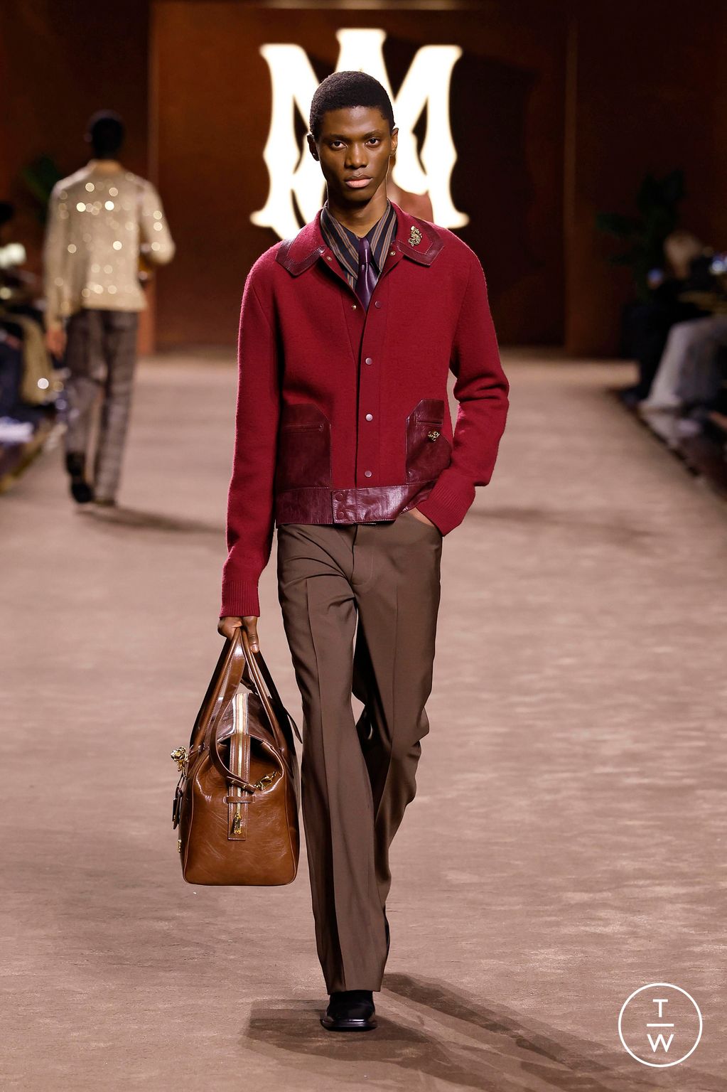 Fashion Week Paris Fall/Winter 2025 look 28 from the Amiri collection menswear