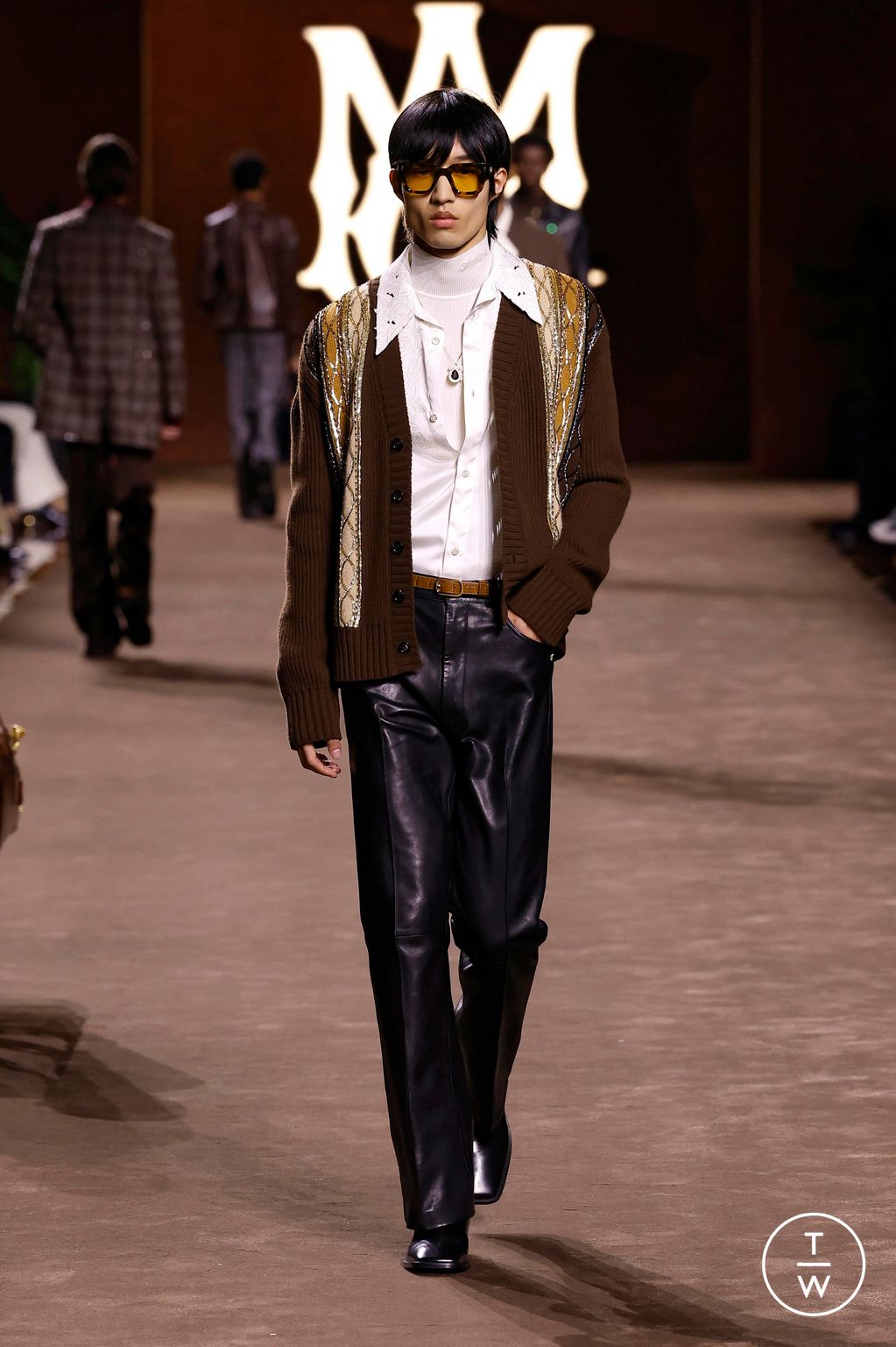 Fashion Week Paris Fall/Winter 2025 look 37 from the Amiri collection menswear