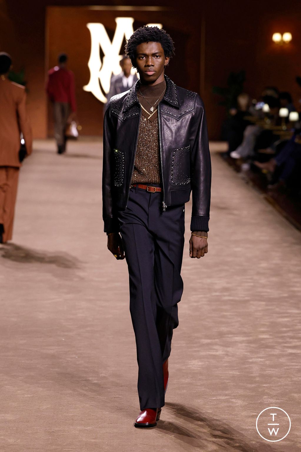 Fashion Week Paris Fall/Winter 2025 look 39 from the Amiri collection menswear