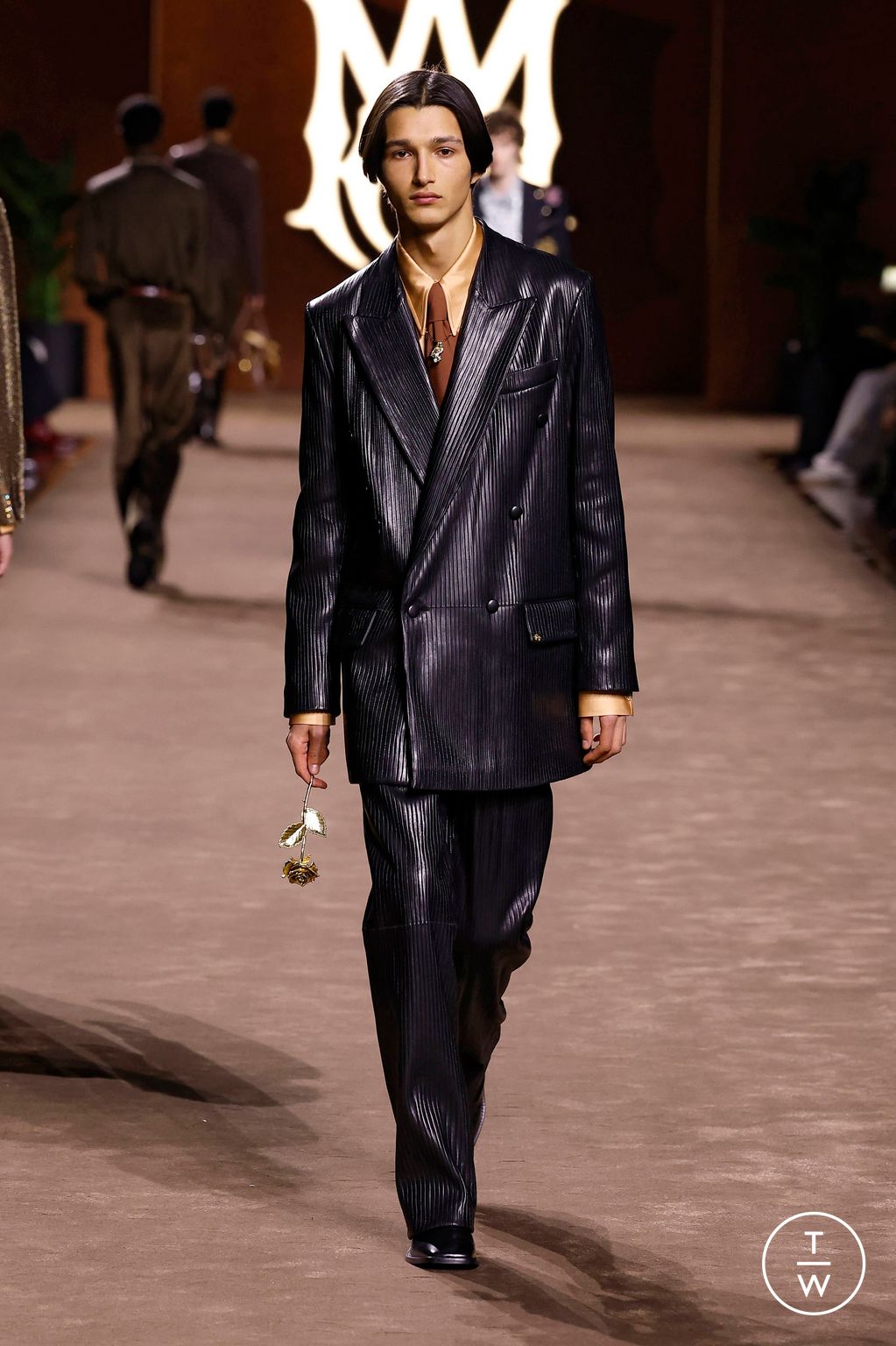 Fashion Week Paris Fall/Winter 2025 look 47 from the Amiri collection 男装