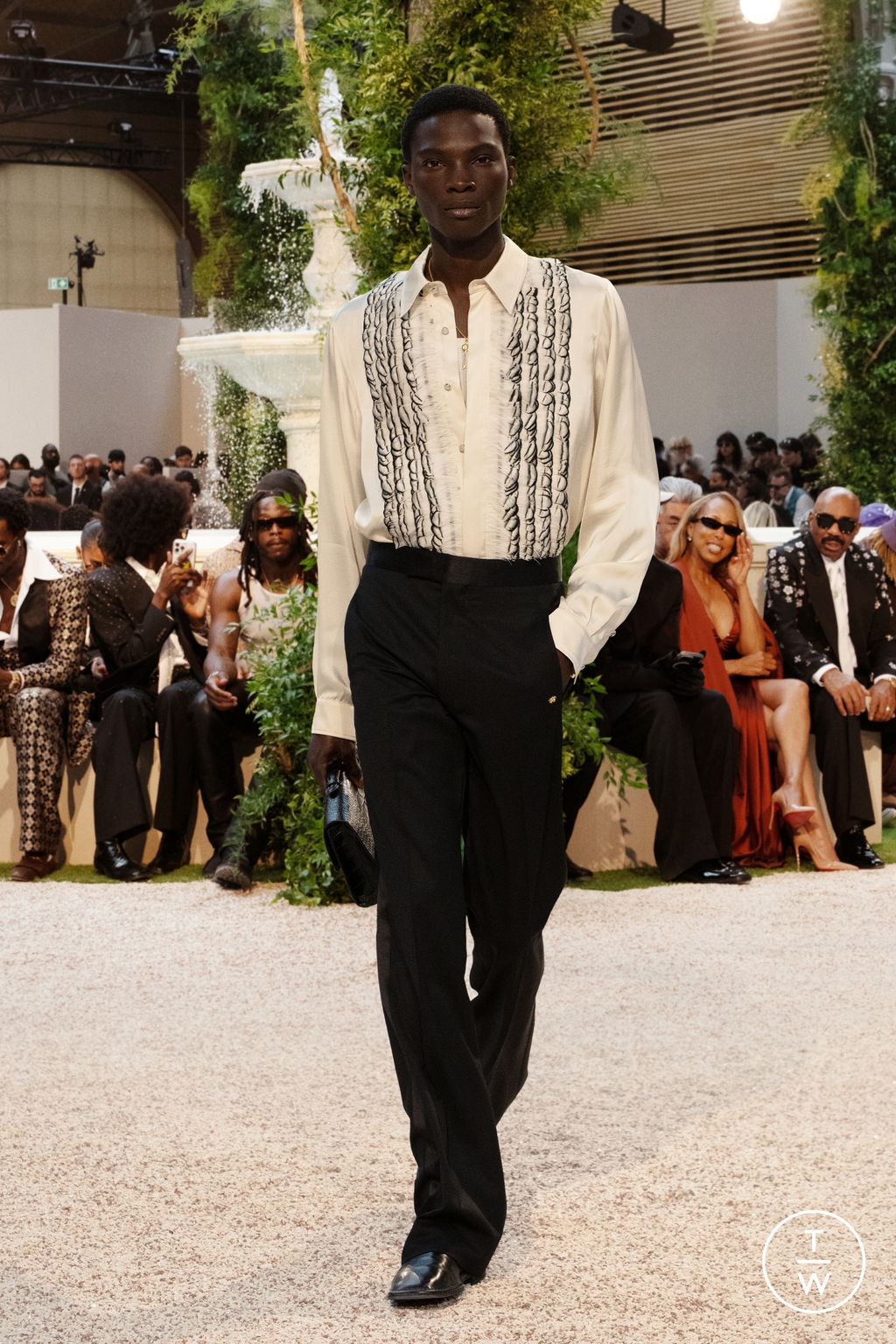 Fashion Week Paris Spring/Summer 2026 look 53 from the Amiri collection menswear