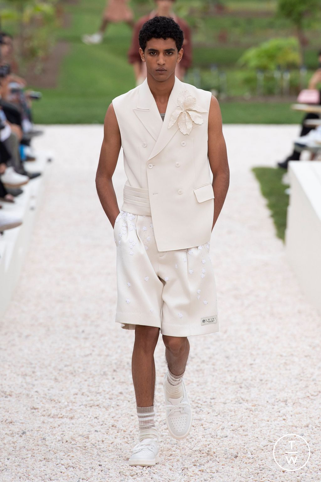 Fashion Week Paris Spring/Summer 2024 look 7 from the Amiri collection menswear
