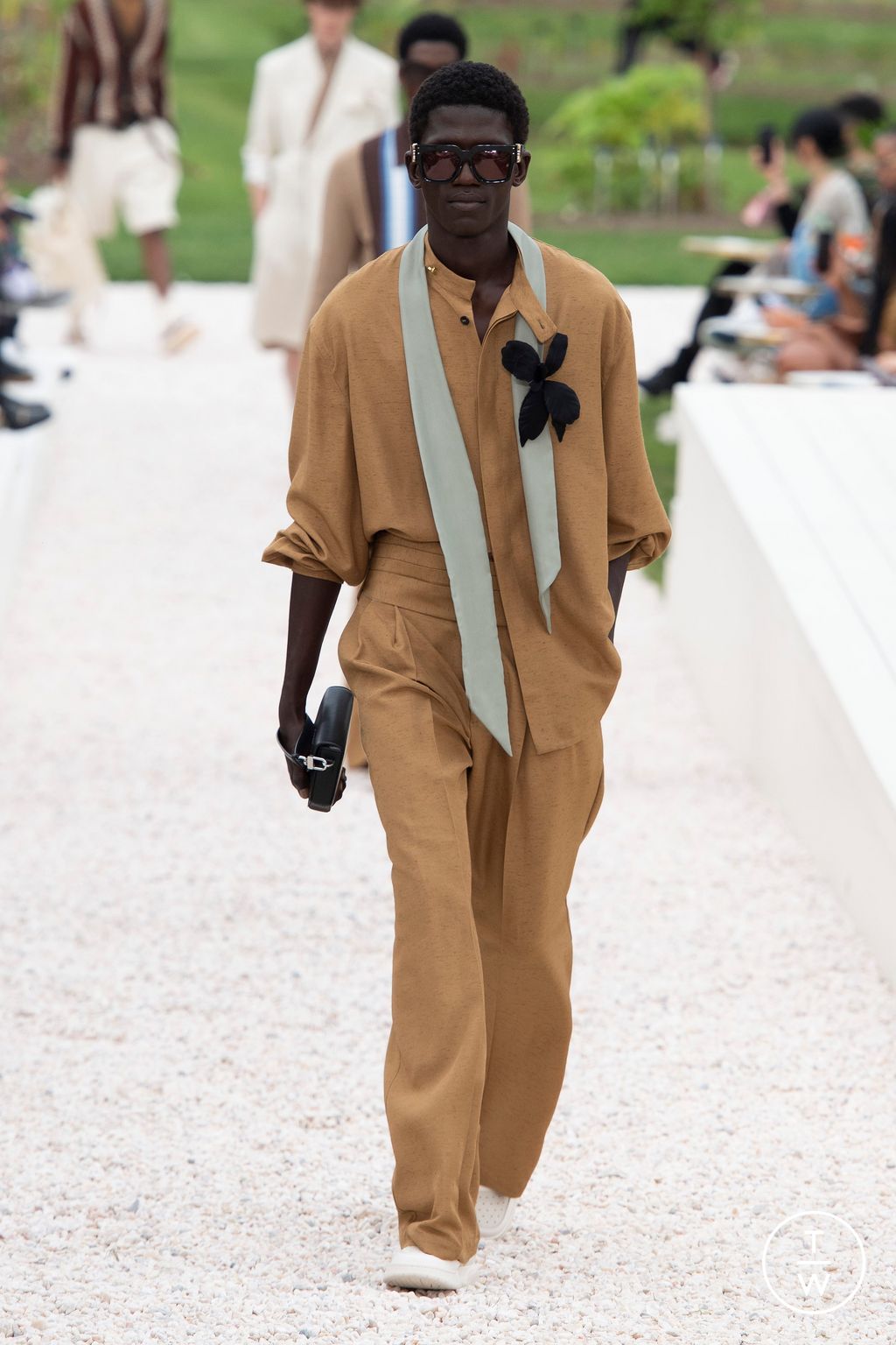 Fashion Week Paris Spring/Summer 2024 look 37 from the Amiri collection menswear