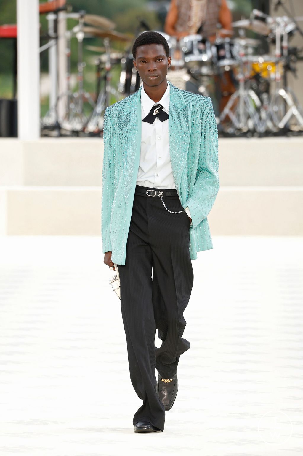 Fashion Week Paris Spring-Summer 2025 look 1 from the Amiri collection 男装