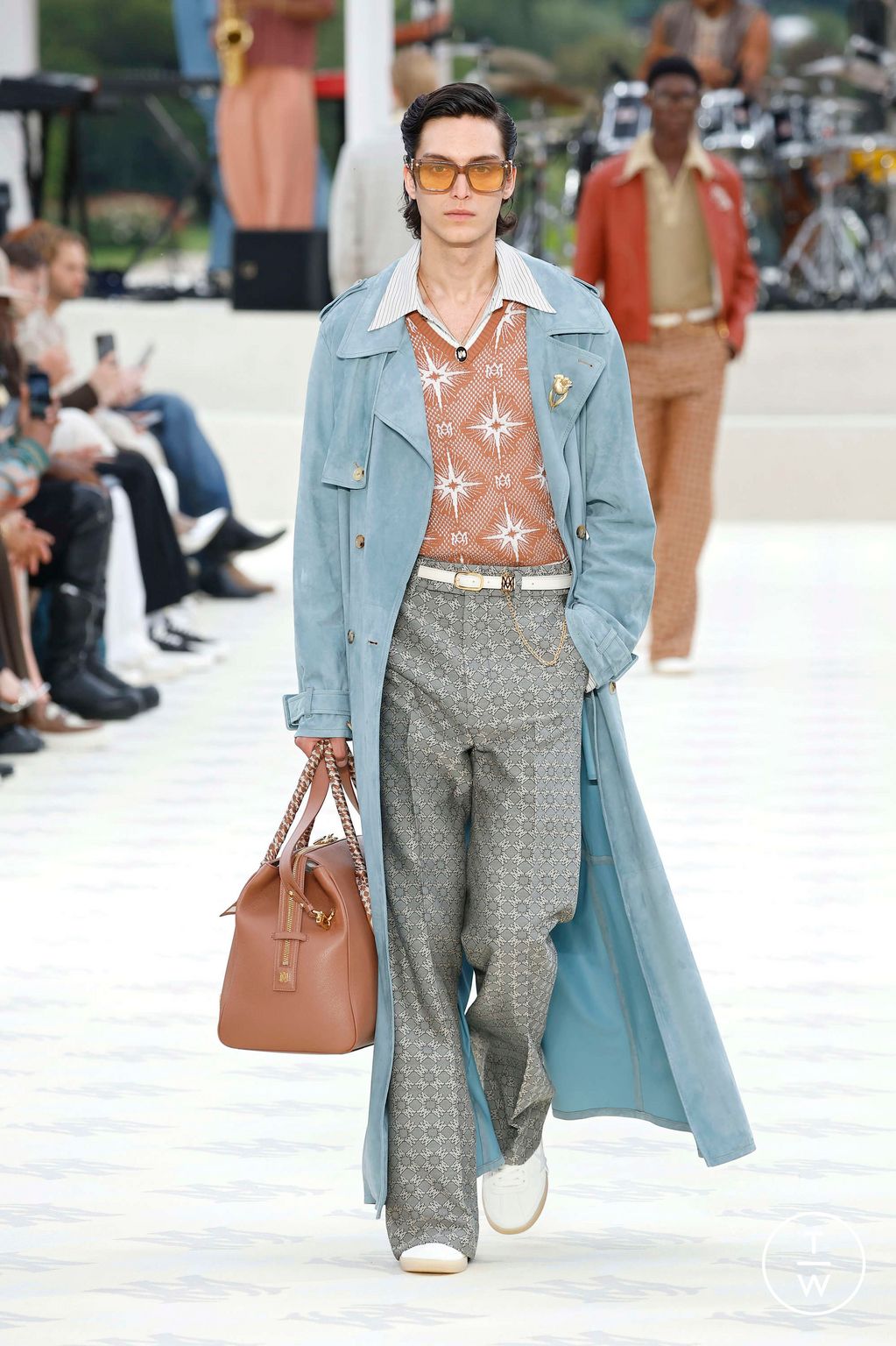 Fashion Week Paris Spring-Summer 2025 look 19 from the Amiri collection 男装