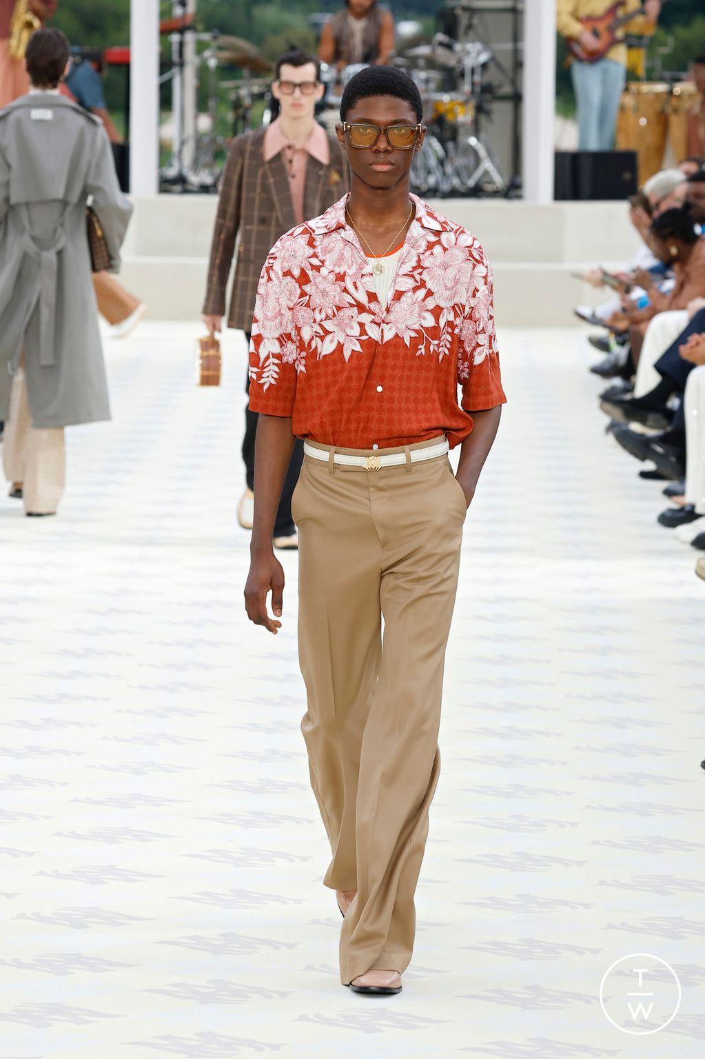 Fashion Week Paris Spring-Summer 2025 look 23 from the Amiri collection menswear