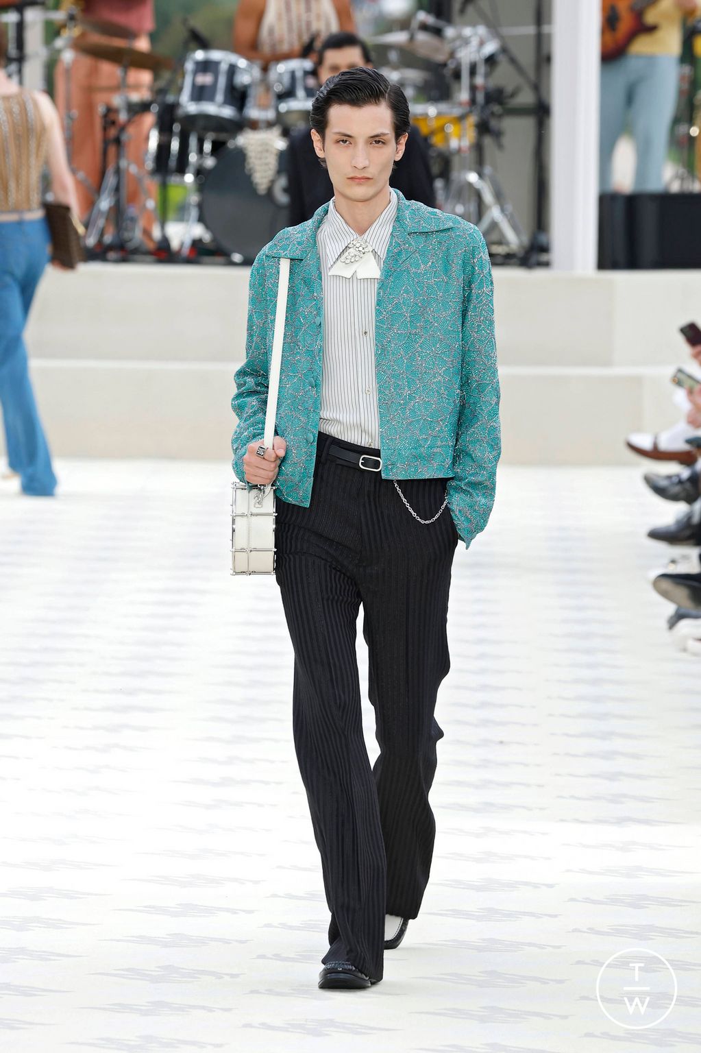 Fashion Week Paris Spring-Summer 2025 look 38 from the Amiri collection menswear