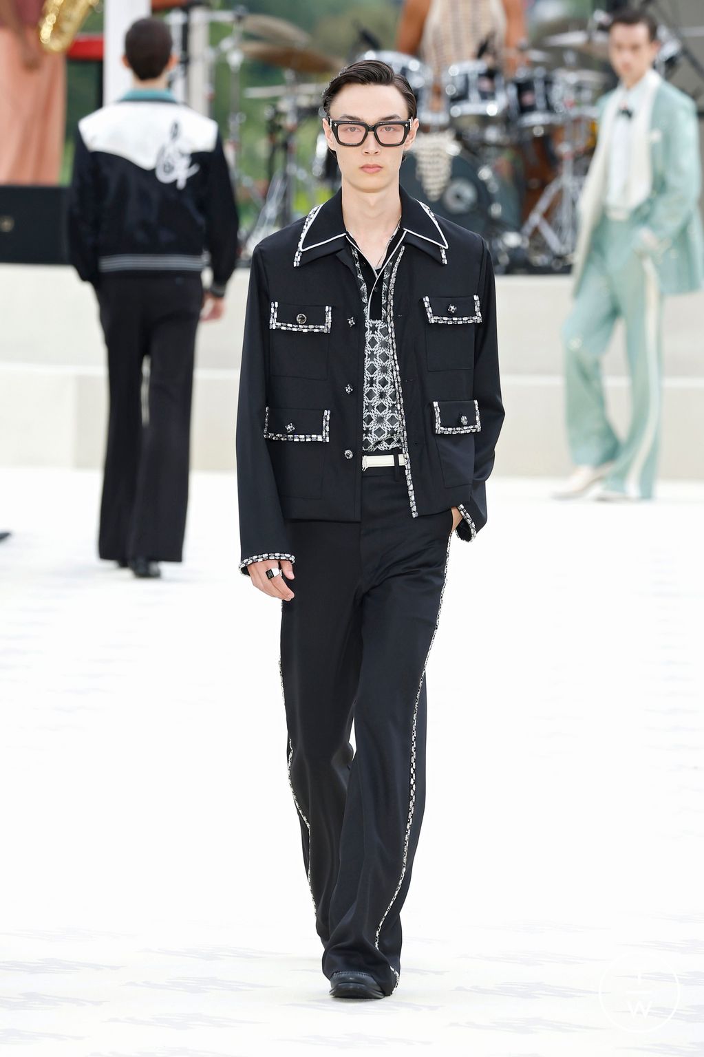 Fashion Week Paris Spring-Summer 2025 look 45 from the Amiri collection 男装