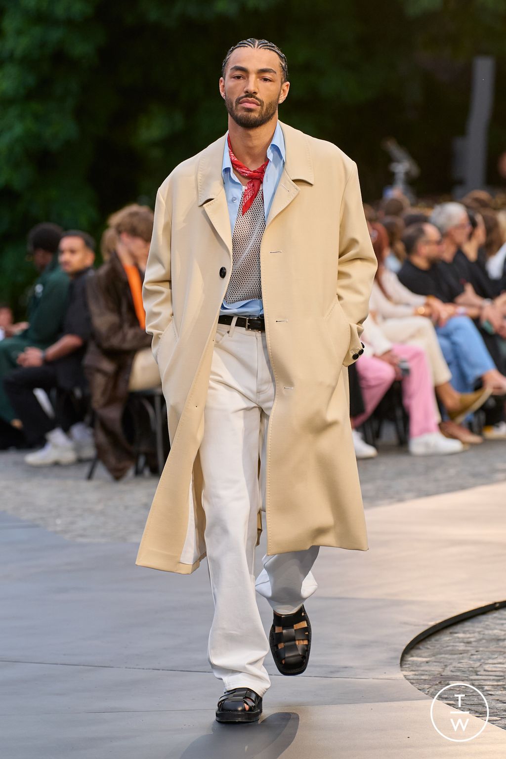 Fashion Week Paris Spring/Summer 2023 look 4 from the Ami collection menswear