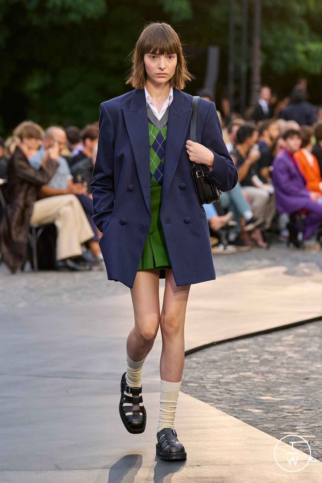 Fashion Week Paris Spring/Summer 2023 look 18 de la collection Ami menswear