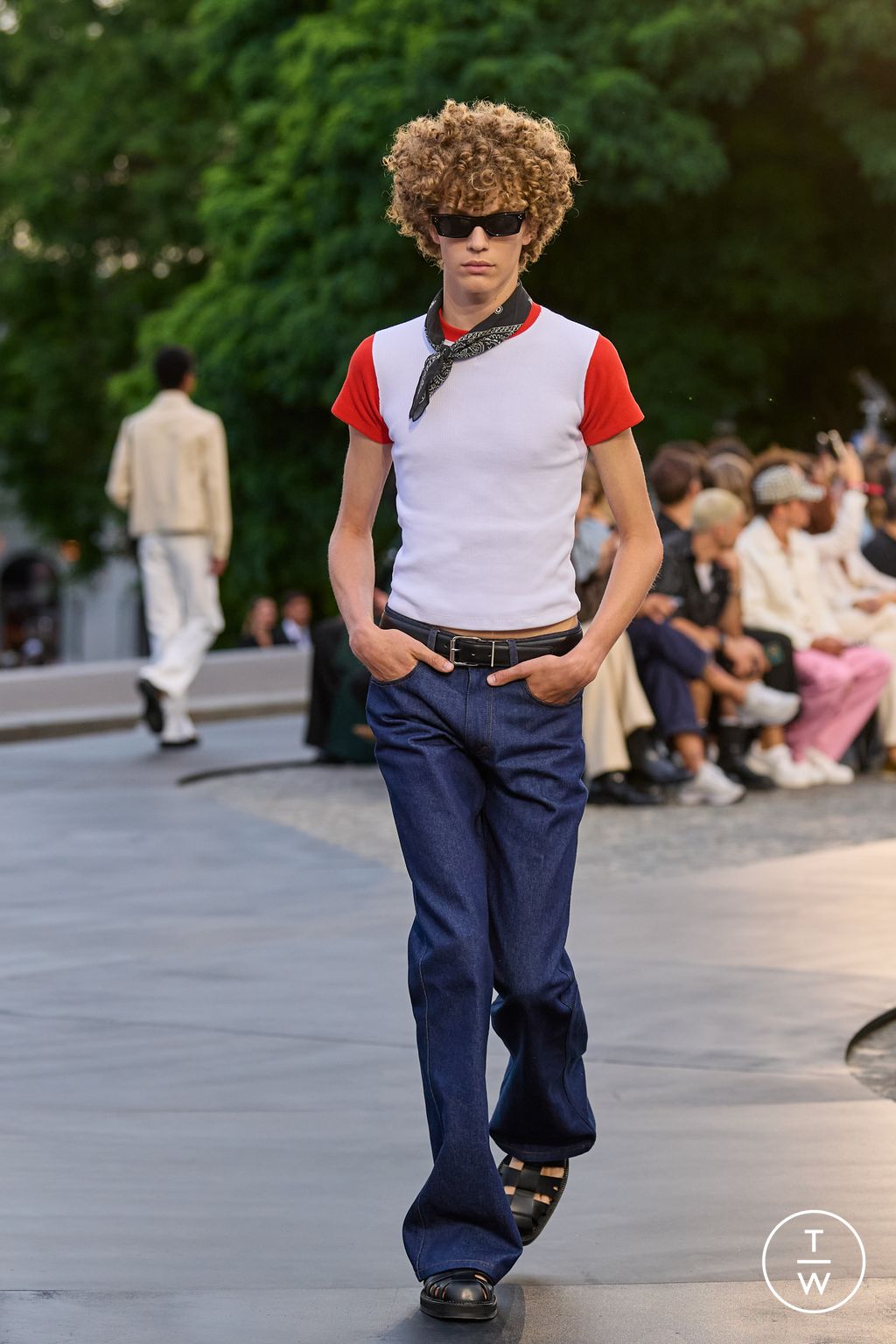 Fashion Week Paris Spring/Summer 2023 look 30 from the Ami collection 男装