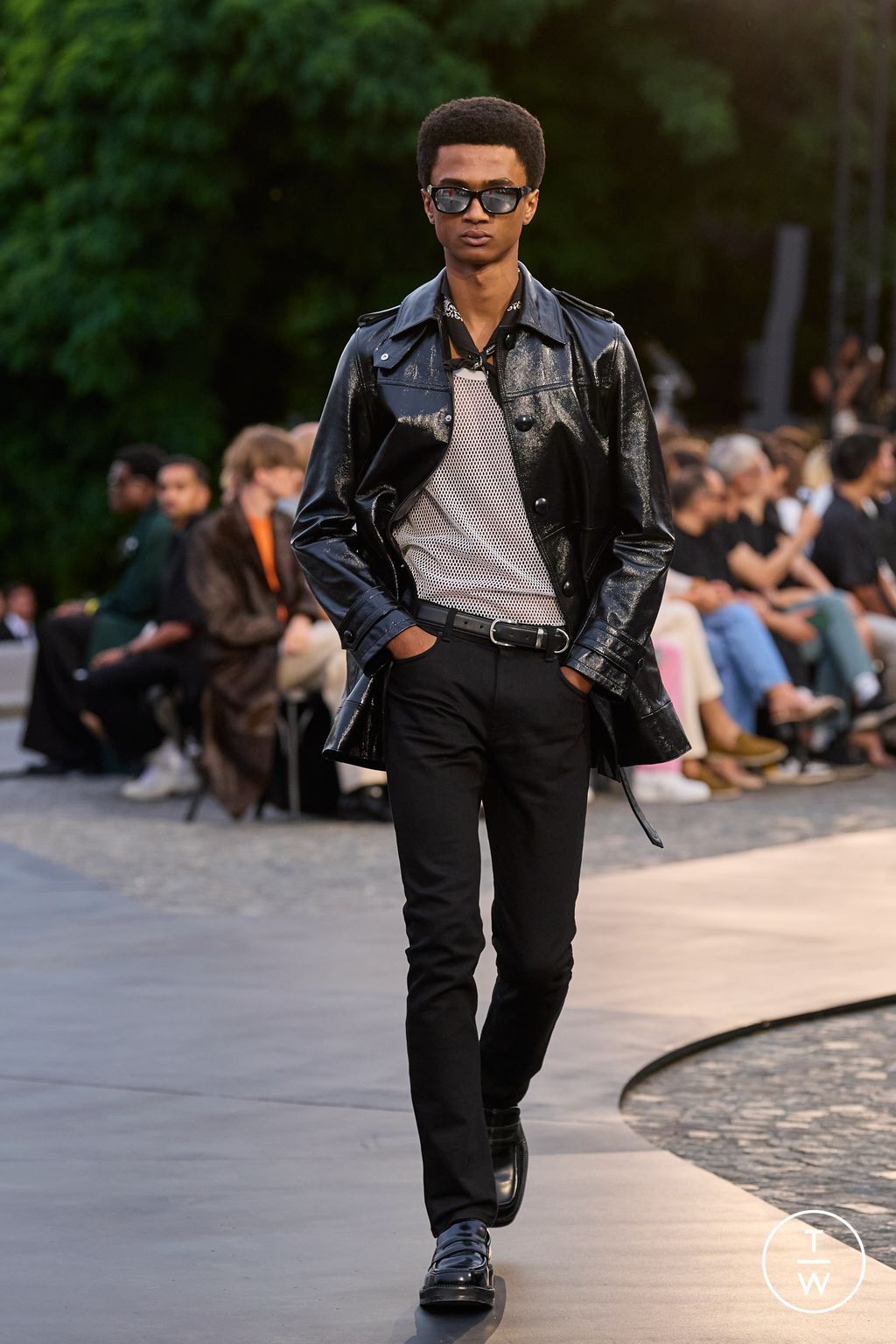 Fashion Week Paris Spring/Summer 2023 look 49 from the Ami collection 男装
