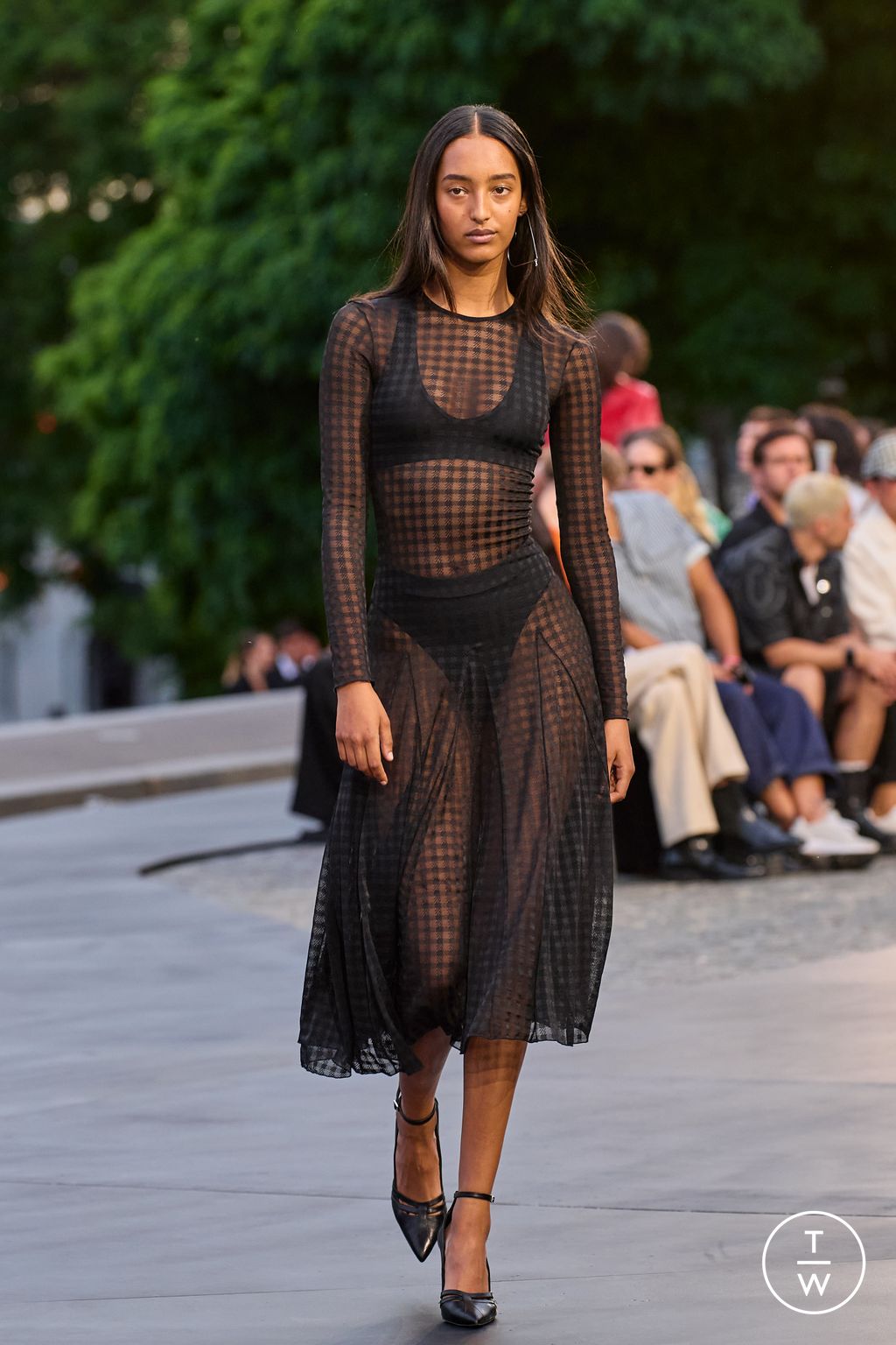 Fashion Week Paris Spring/Summer 2023 look 50 de la collection Ami menswear