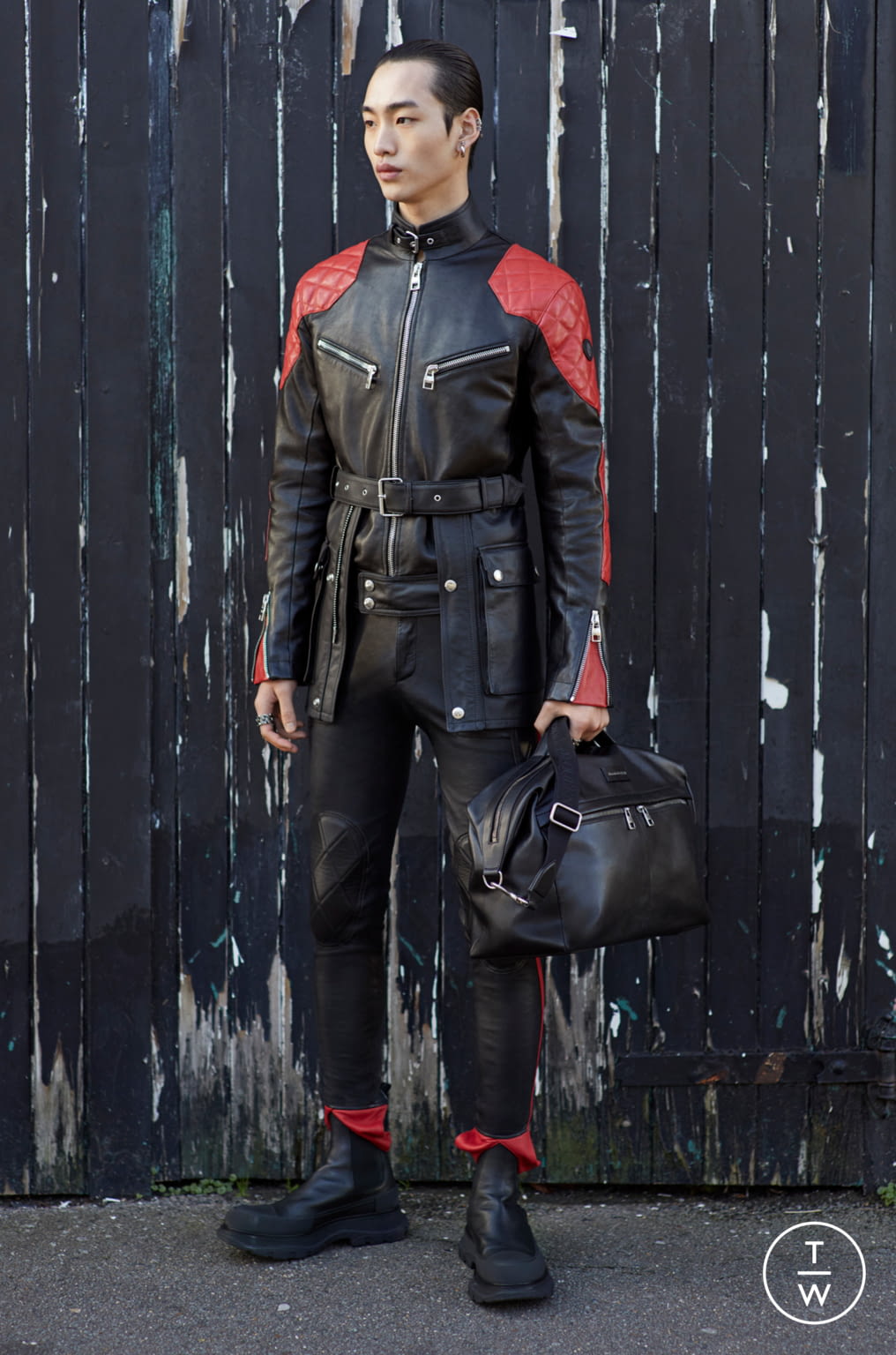 Fashion Week Milan Fall/Winter 2020 look 17 de la collection Alexander McQueen menswear
