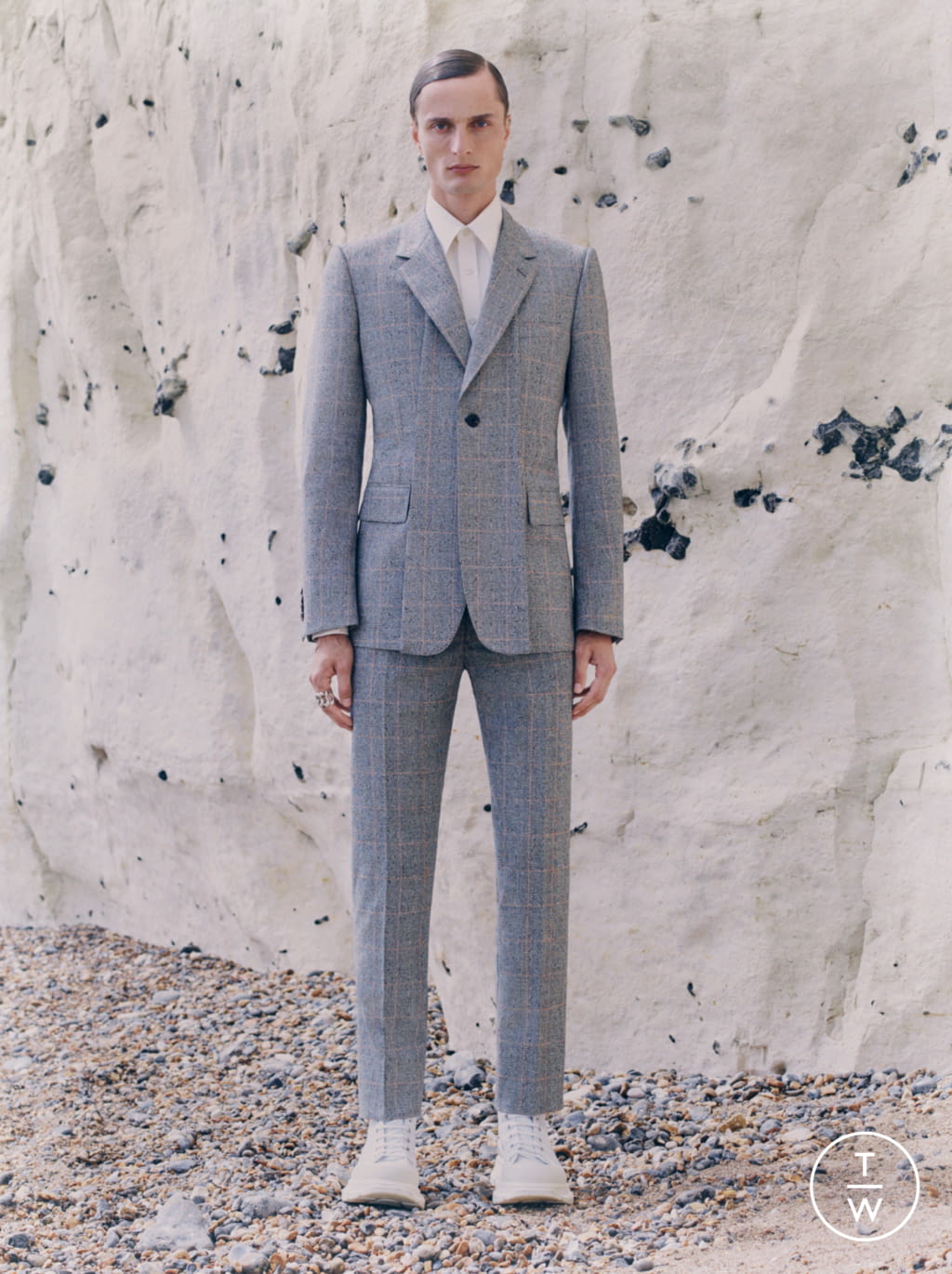 Fashion Week London Spring/Summer 2021 look 1 from the Alexander McQueen collection menswear