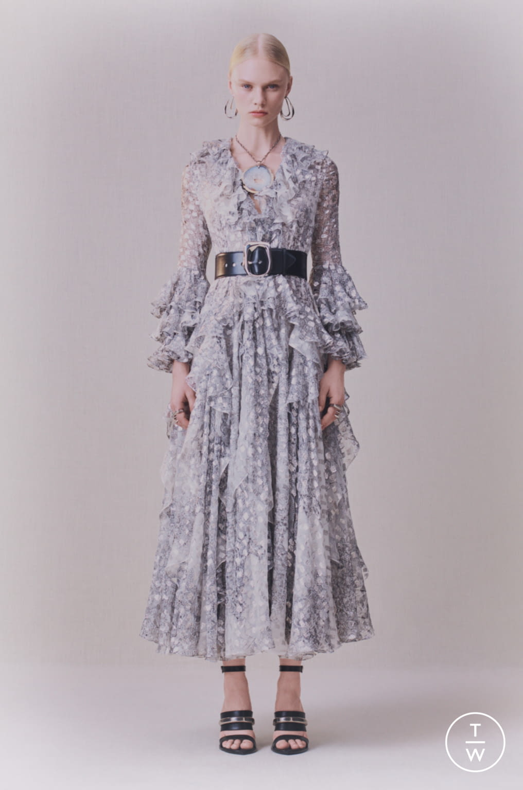 Fashion Week London Pre-Fall 2020 look 20 from the Alexander McQueen collection womenswear