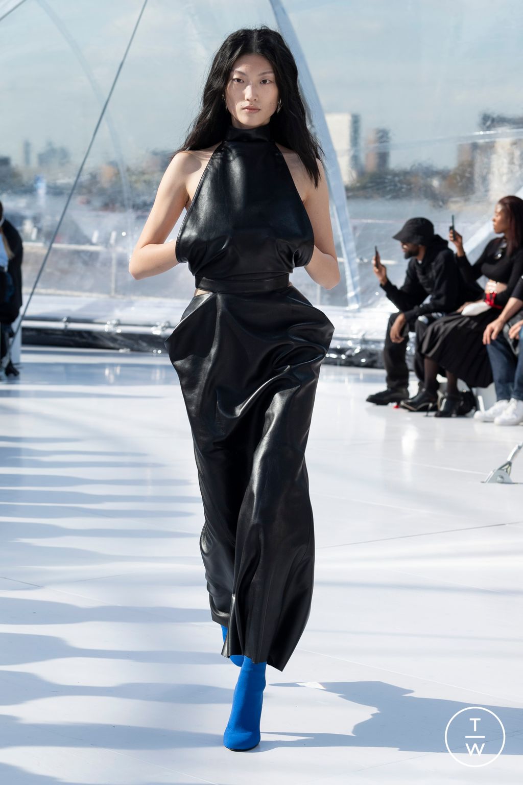 Fashion Week London Spring/Summer 2023 look 22 de la collection Alexander McQueen womenswear