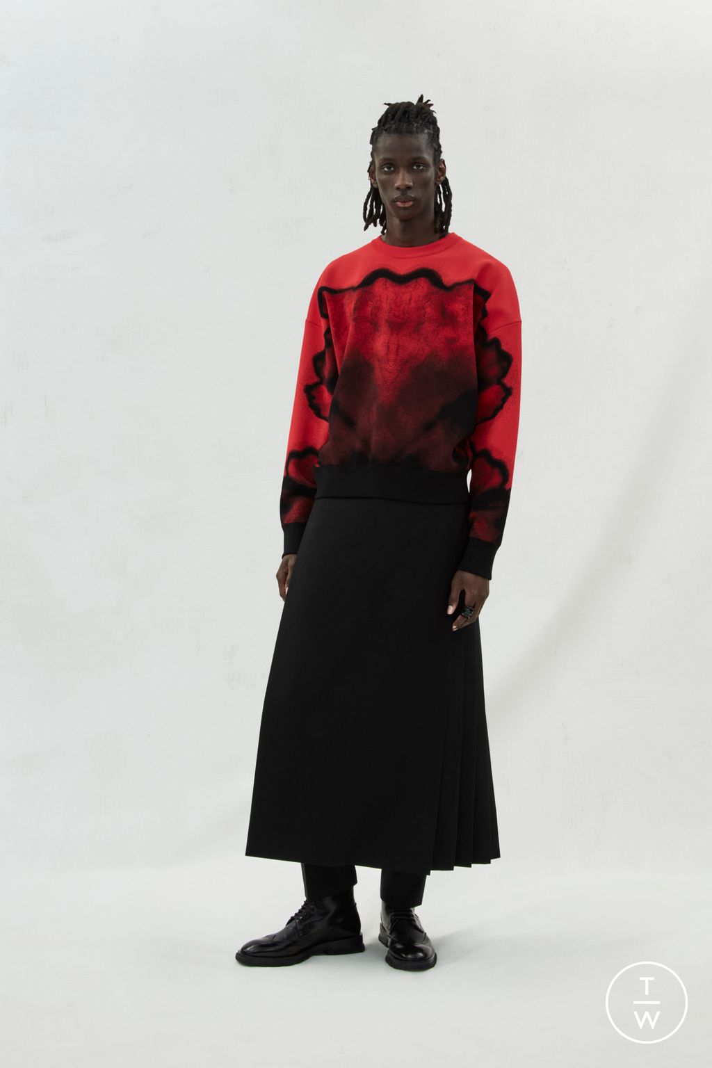 Fashion Week London Fall/Winter 2023 look 21 de la collection Alexander McQueen menswear