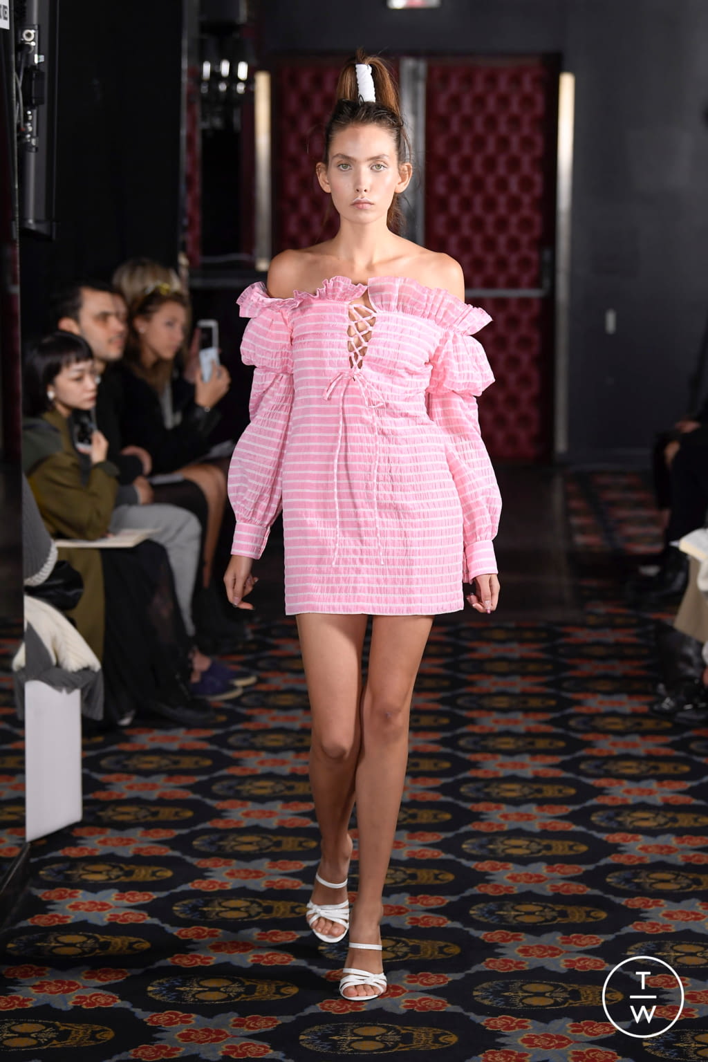 Fashion Week Paris Spring/Summer 2019 look 14 from the Jourden collection 女装