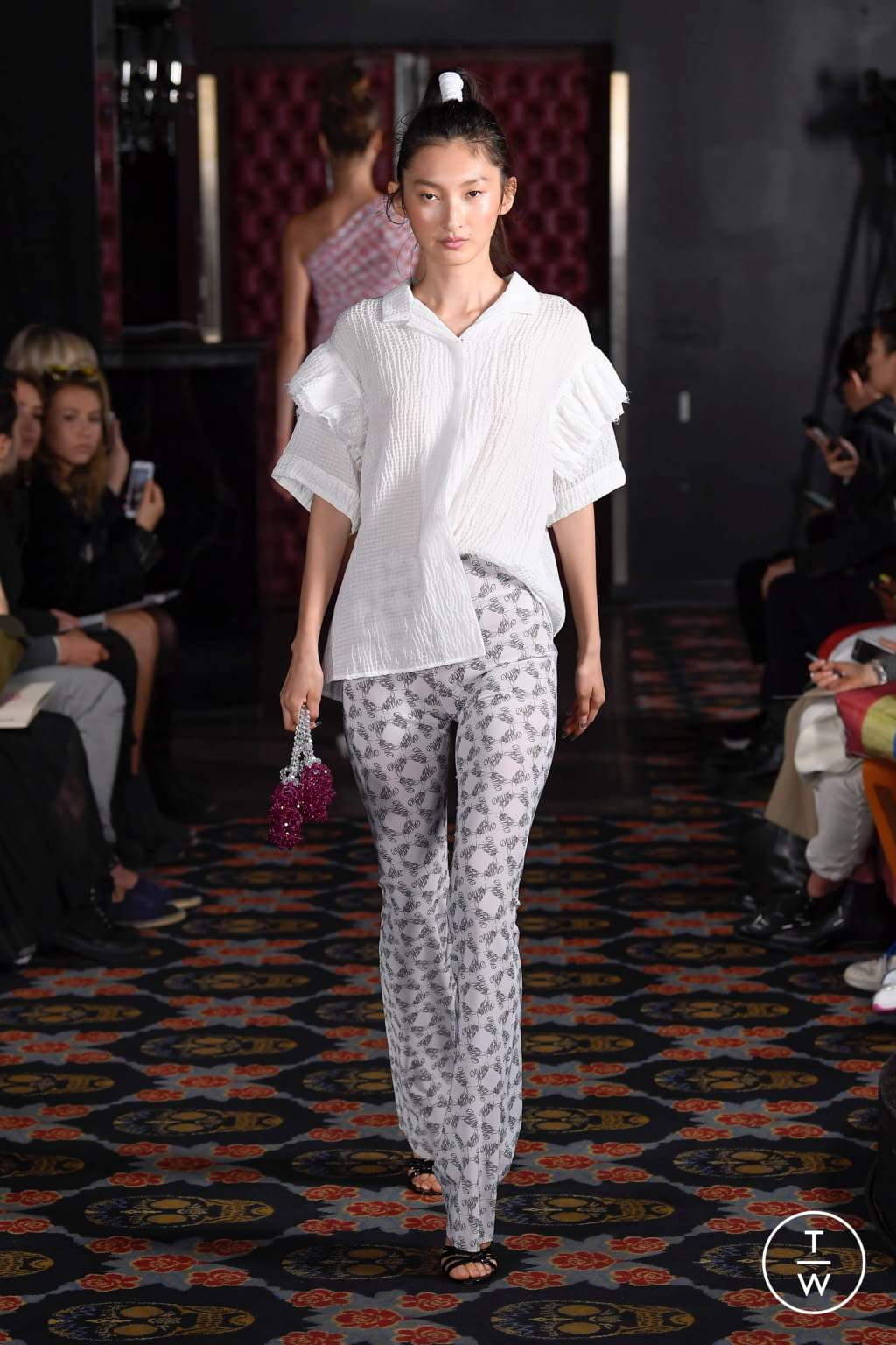 Fashion Week Paris Spring/Summer 2019 look 24 from the Jourden collection 女装