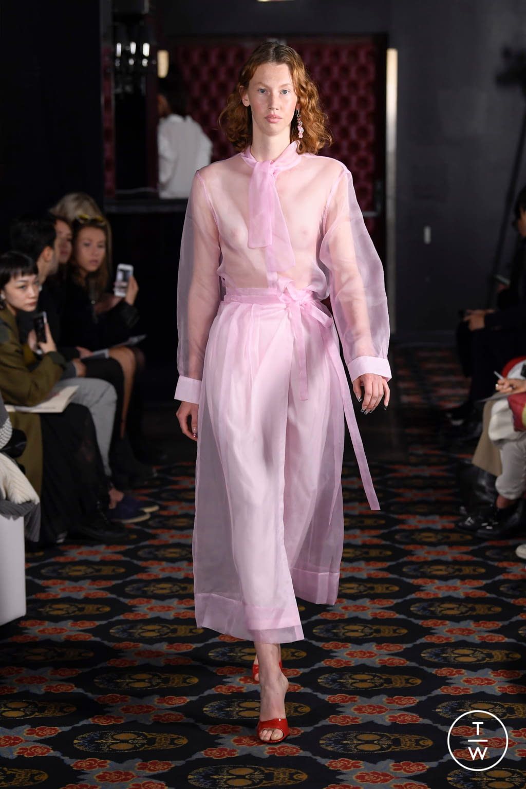 Fashion Week Paris Spring/Summer 2019 look 27 from the Jourden collection 女装