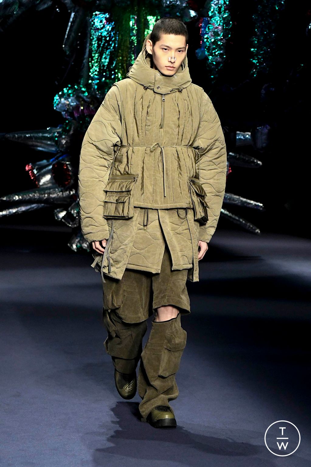 Fashion Week Milan Fall/Winter 2024 look 1 de la collection Andersson Bell menswear