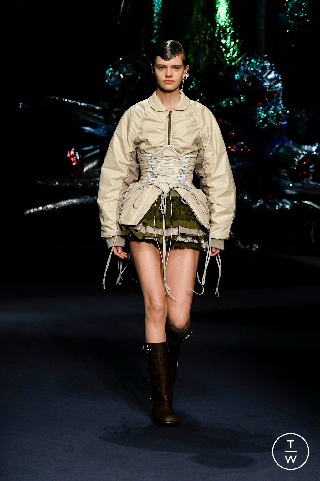 Fashion Week Milan Fall/Winter 2024 look 7 de la collection Andersson Bell menswear